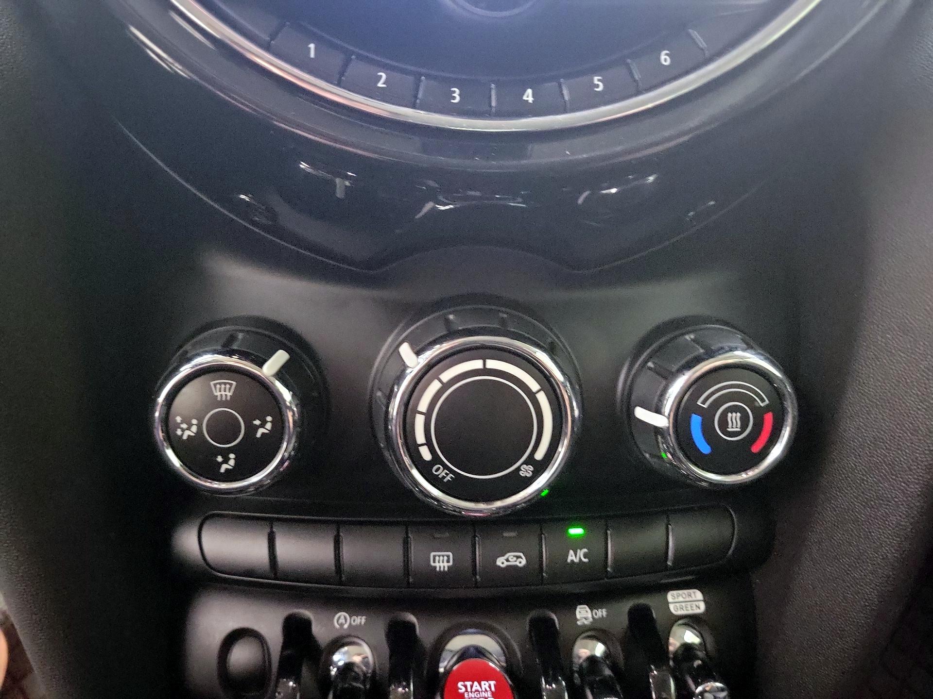 Thumbnail: 2020 MINI Cooper Hardtop - 16