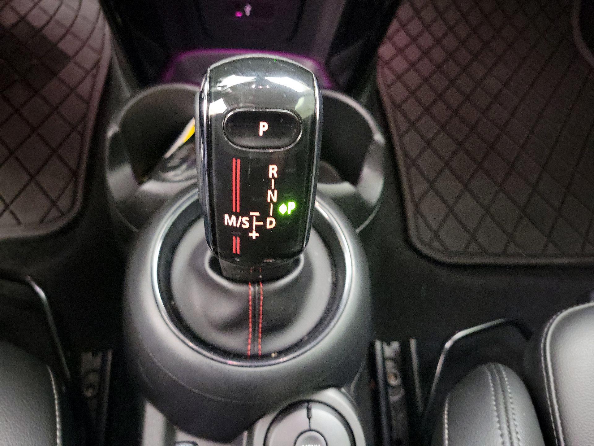 Thumbnail: 2020 MINI Cooper Hardtop - 17