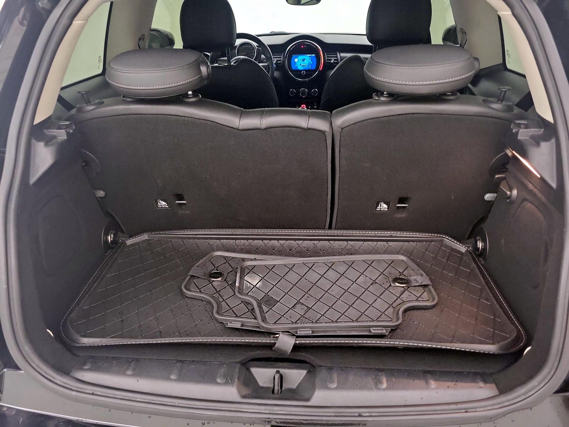 Thumbnail: 2020 MINI Cooper Hardtop - 20