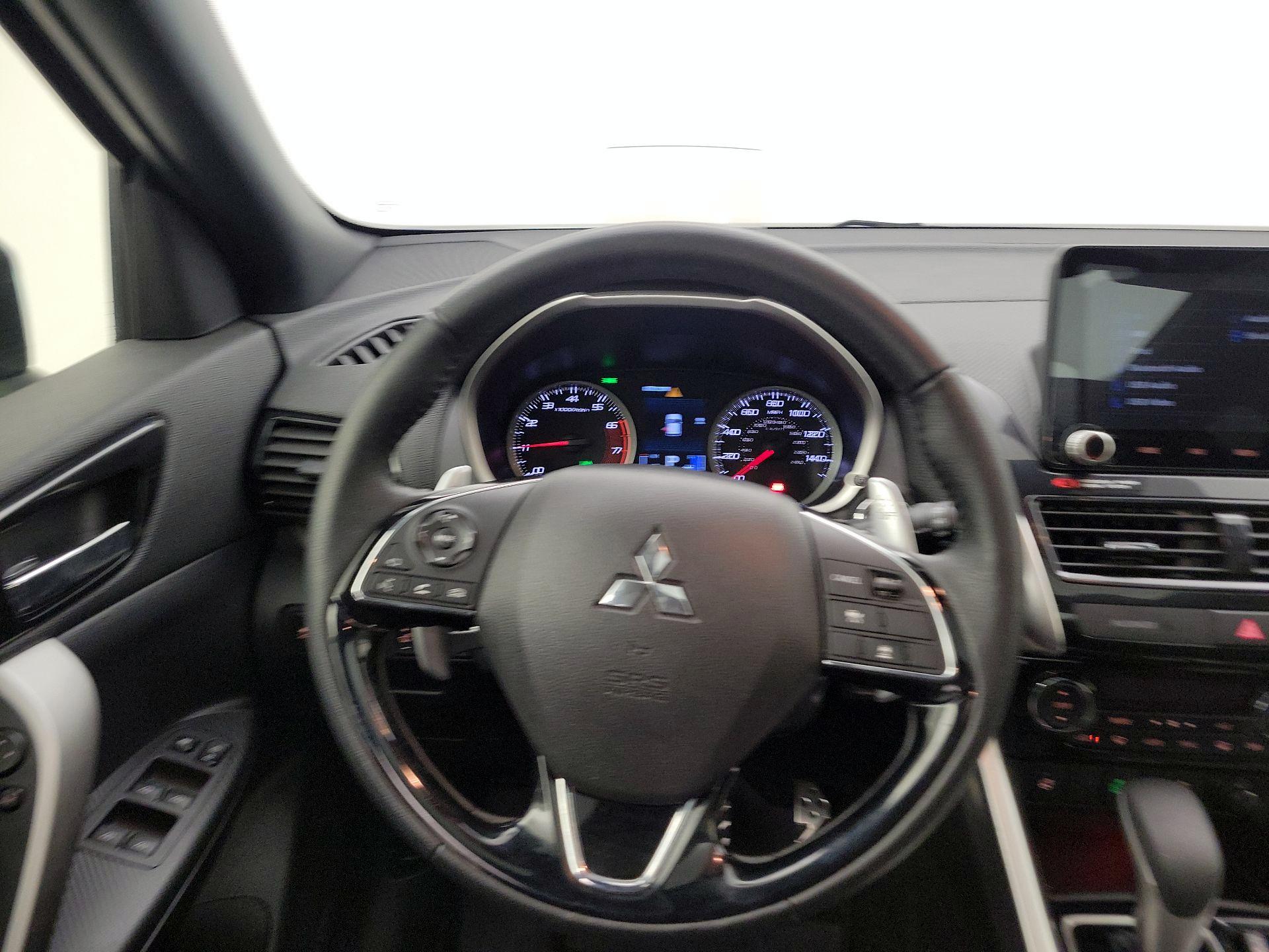 Thumbnail: 2023 Mitsubishi Eclipse Cross - 10