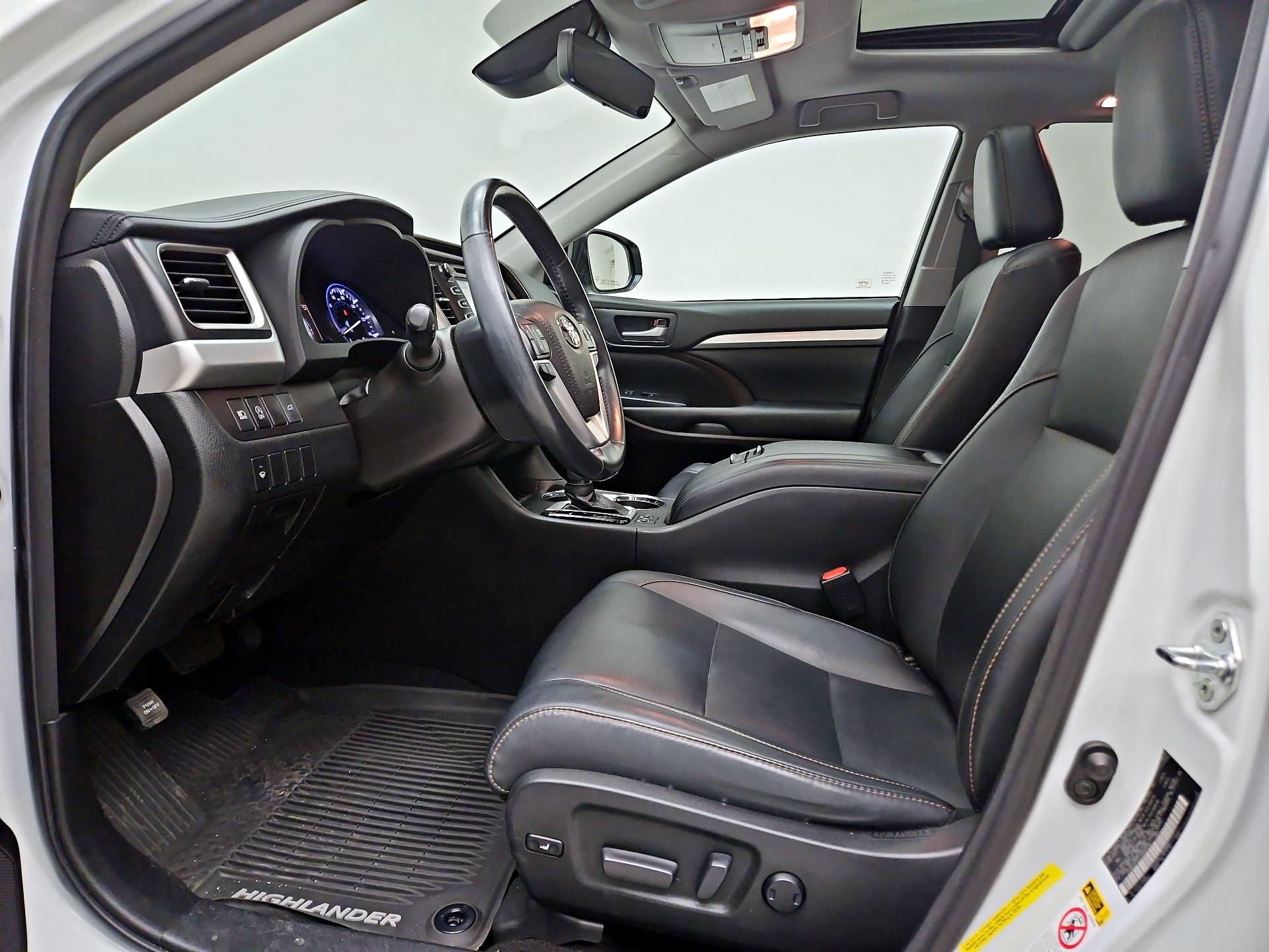 Thumbnail: 2018 Toyota Highlander - 11