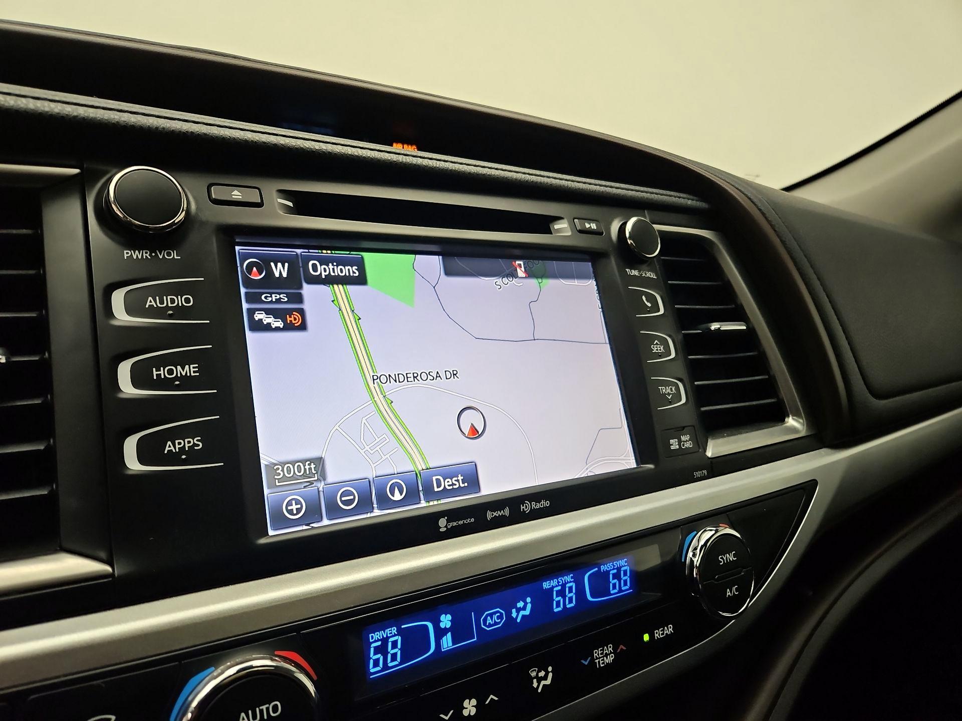 Thumbnail: 2018 Toyota Highlander - 14