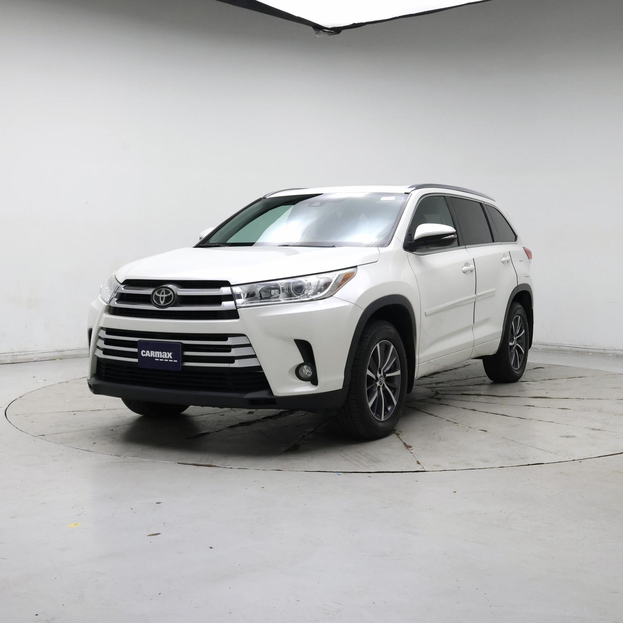 Thumbnail: 2018 Toyota Highlander - 4