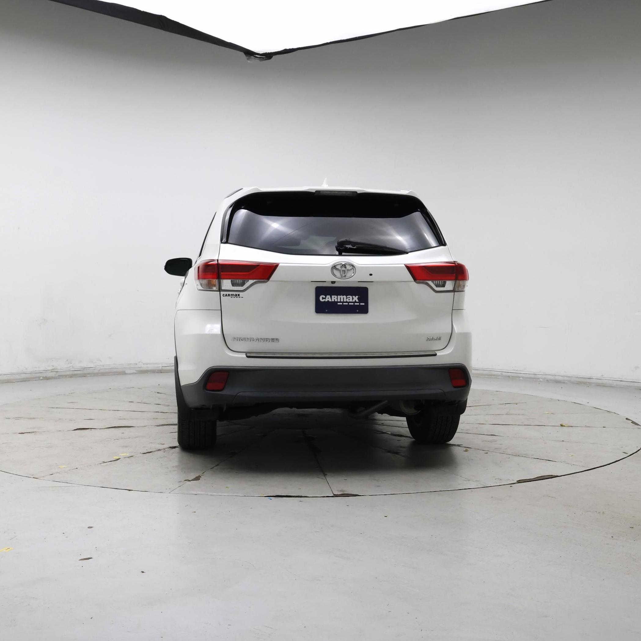 Thumbnail: 2018 Toyota Highlander - 6