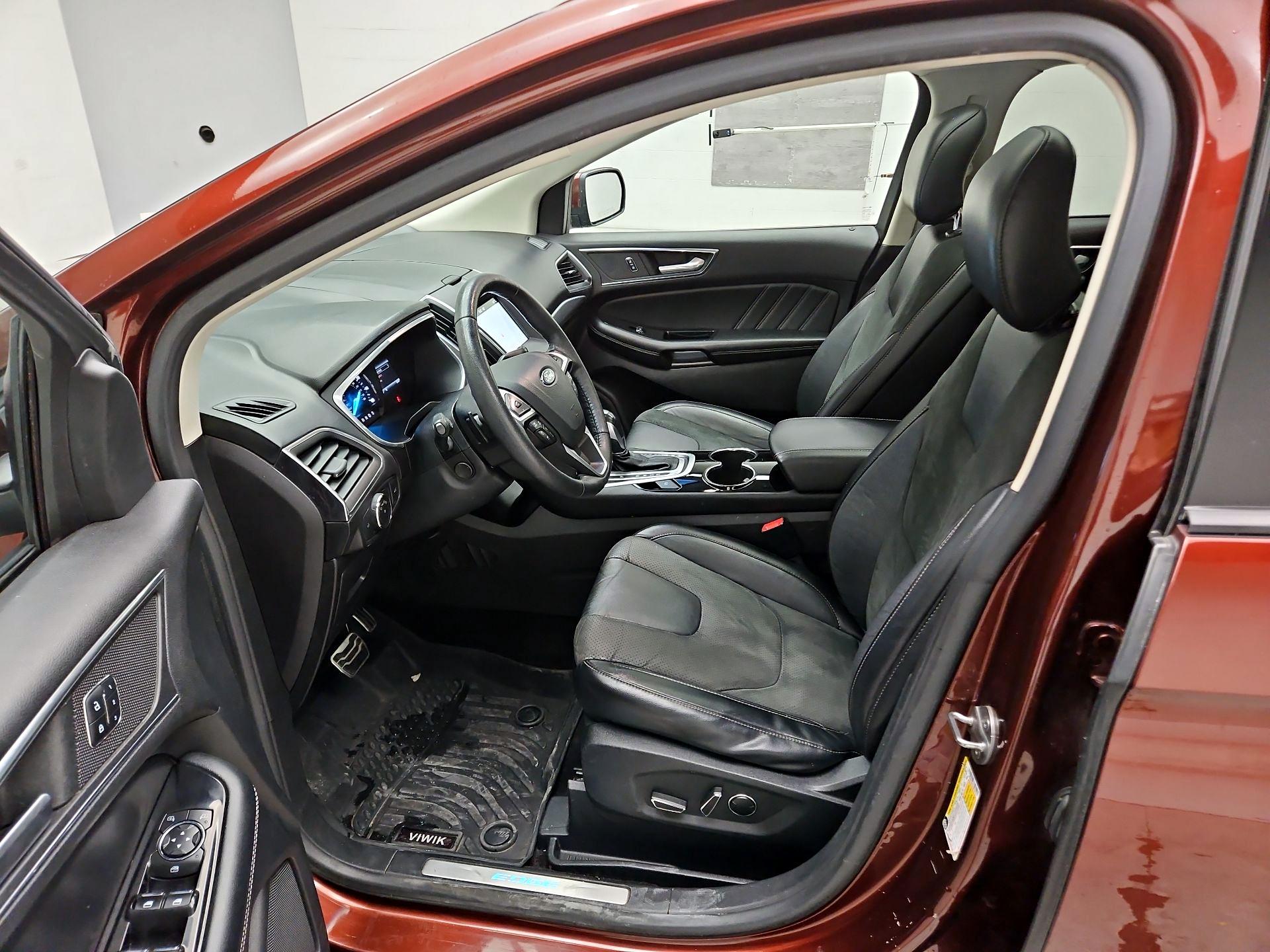 Thumbnail: 2016 Ford Edge - 9