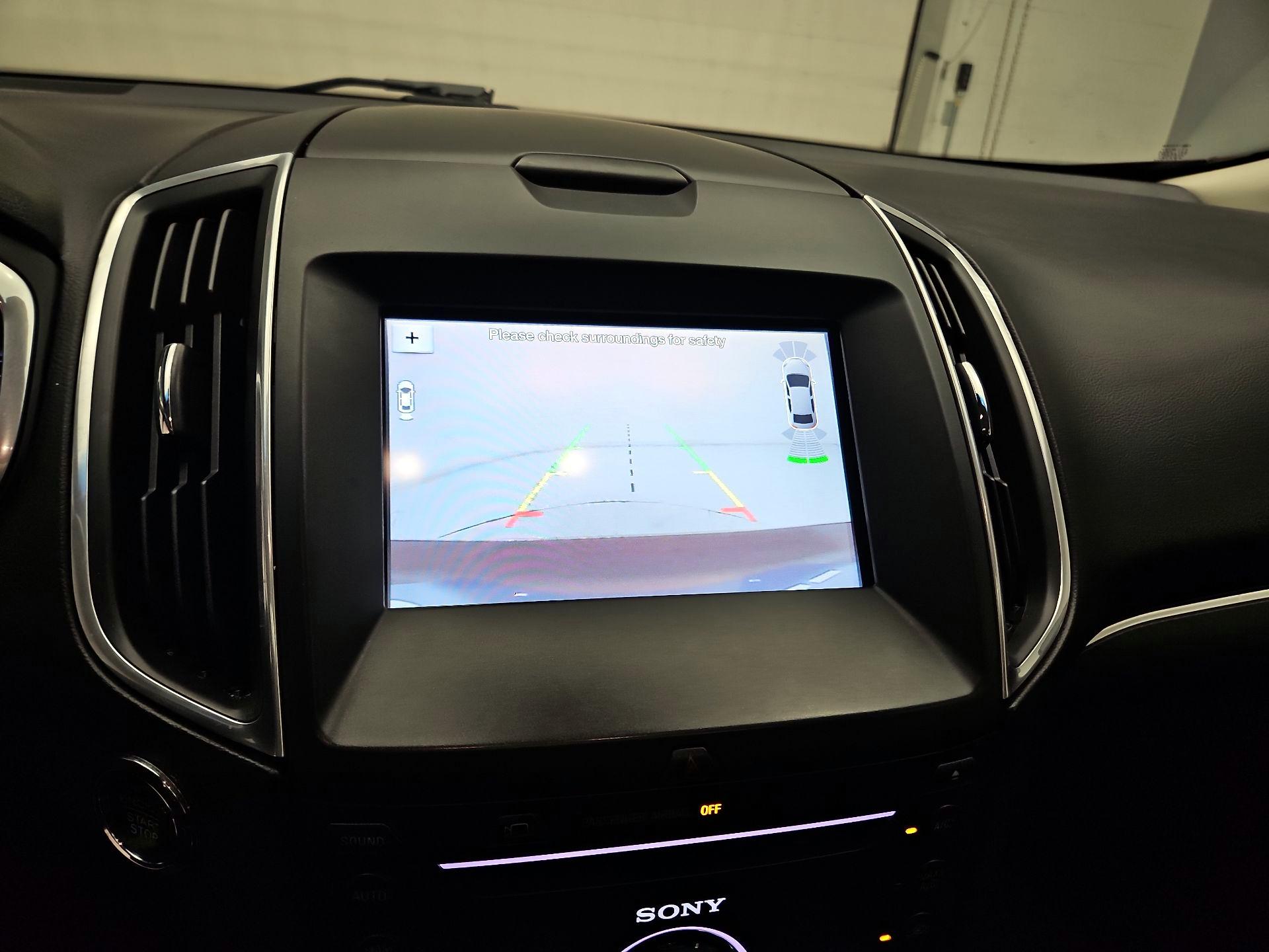 Thumbnail: 2016 Ford Edge - 13