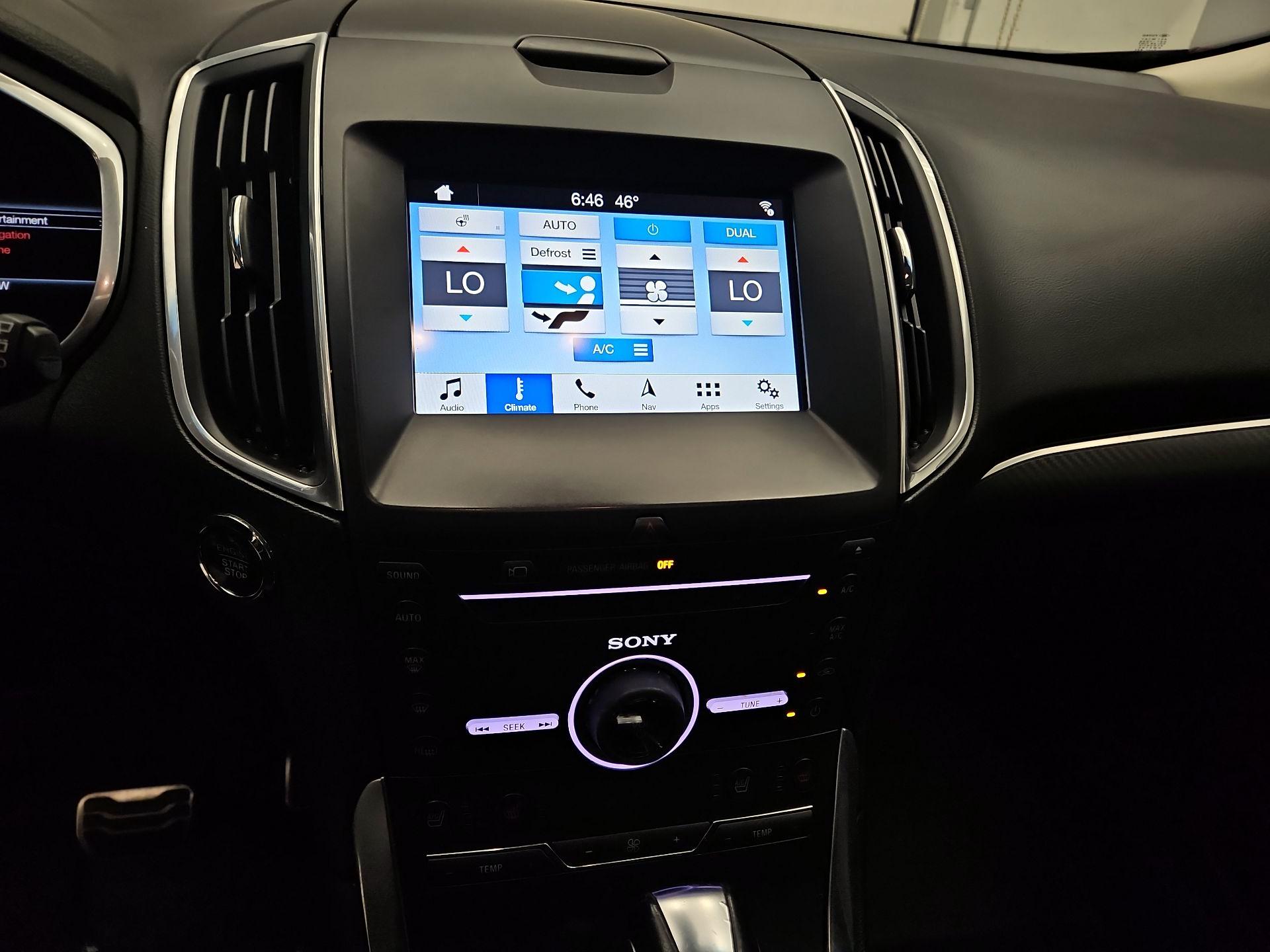 Thumbnail: 2016 Ford Edge - 15