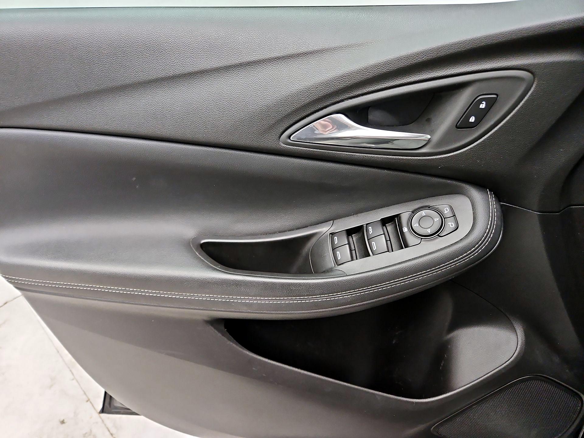 Thumbnail: 2022 Buick Encore GX - 12