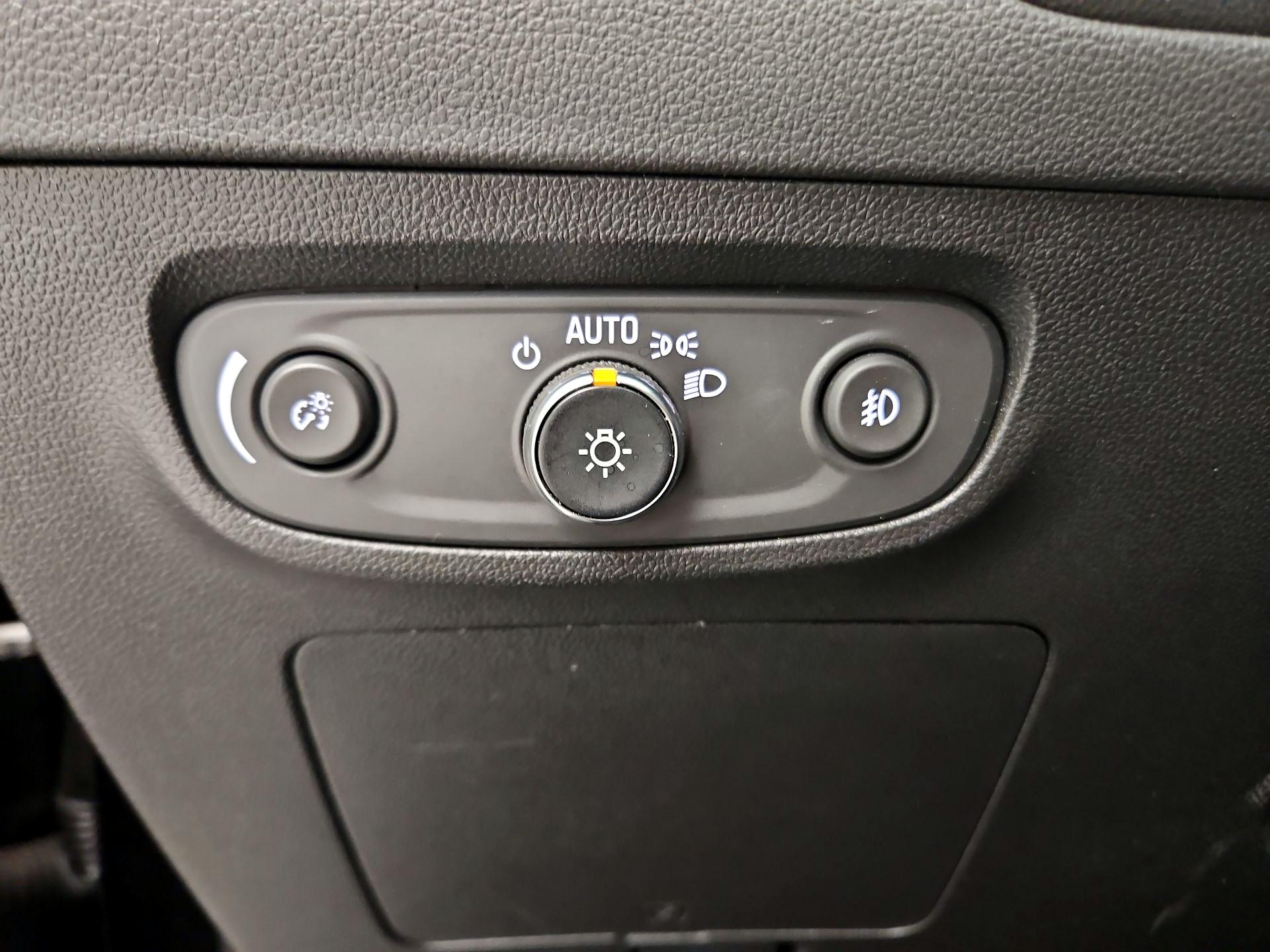 Thumbnail: 2022 Buick Encore GX - 13