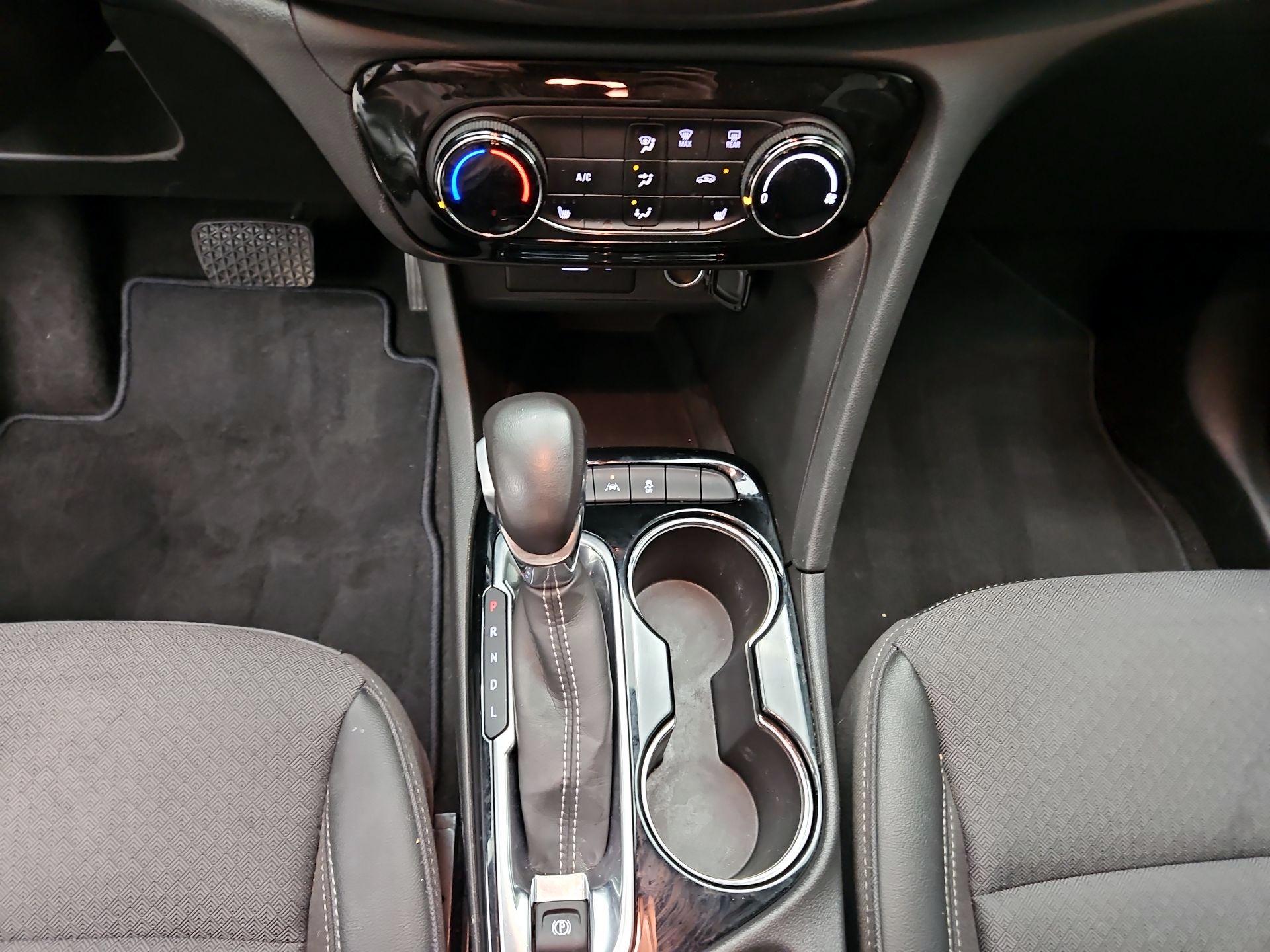 Thumbnail: 2022 Buick Encore GX - 17