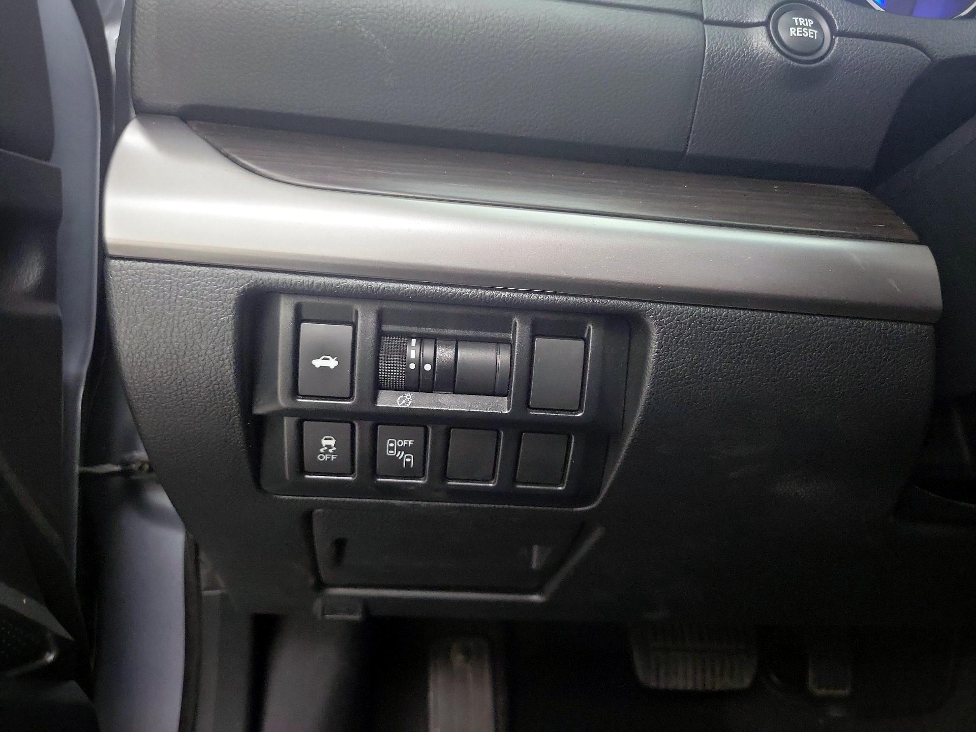 Thumbnail: 2015 Subaru Legacy - 13