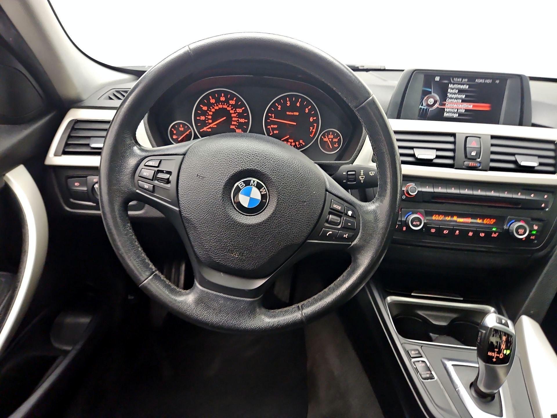 Thumbnail: 2015 BMW 3 Series - 10