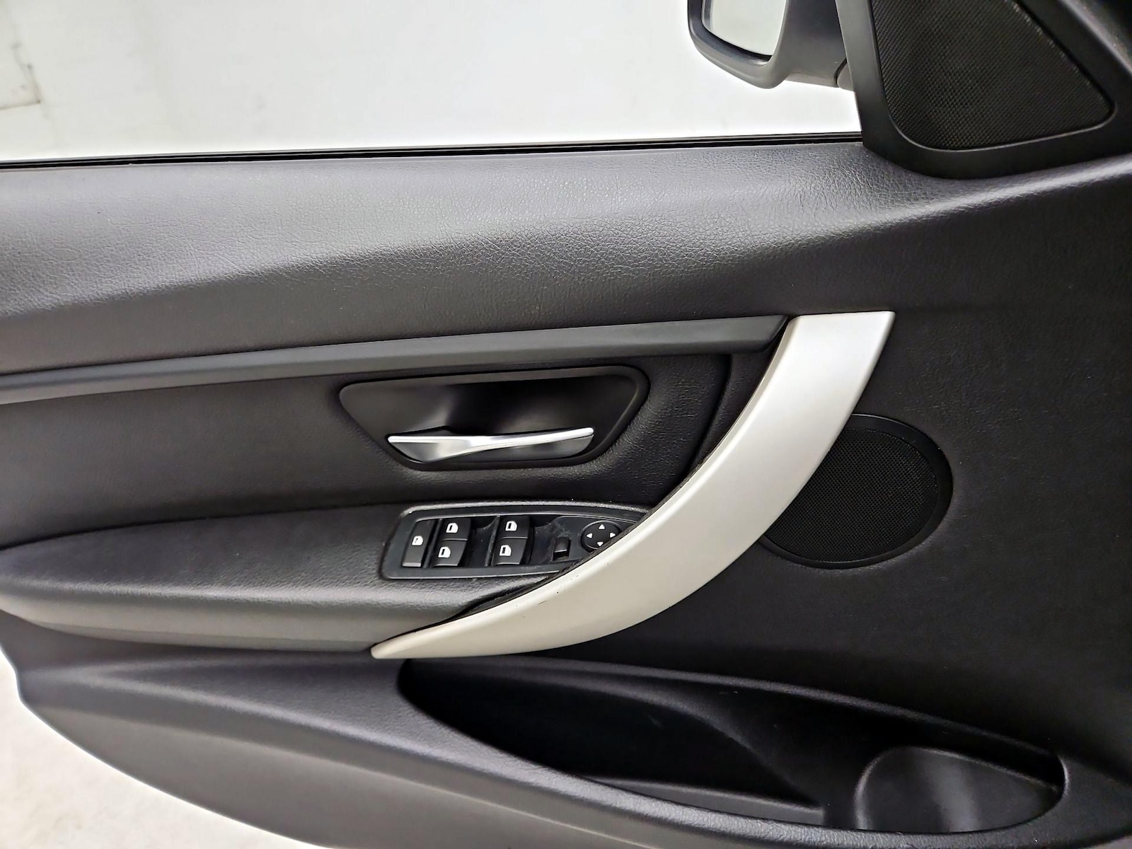2015 BMW 3 Series 320i - Photo 13