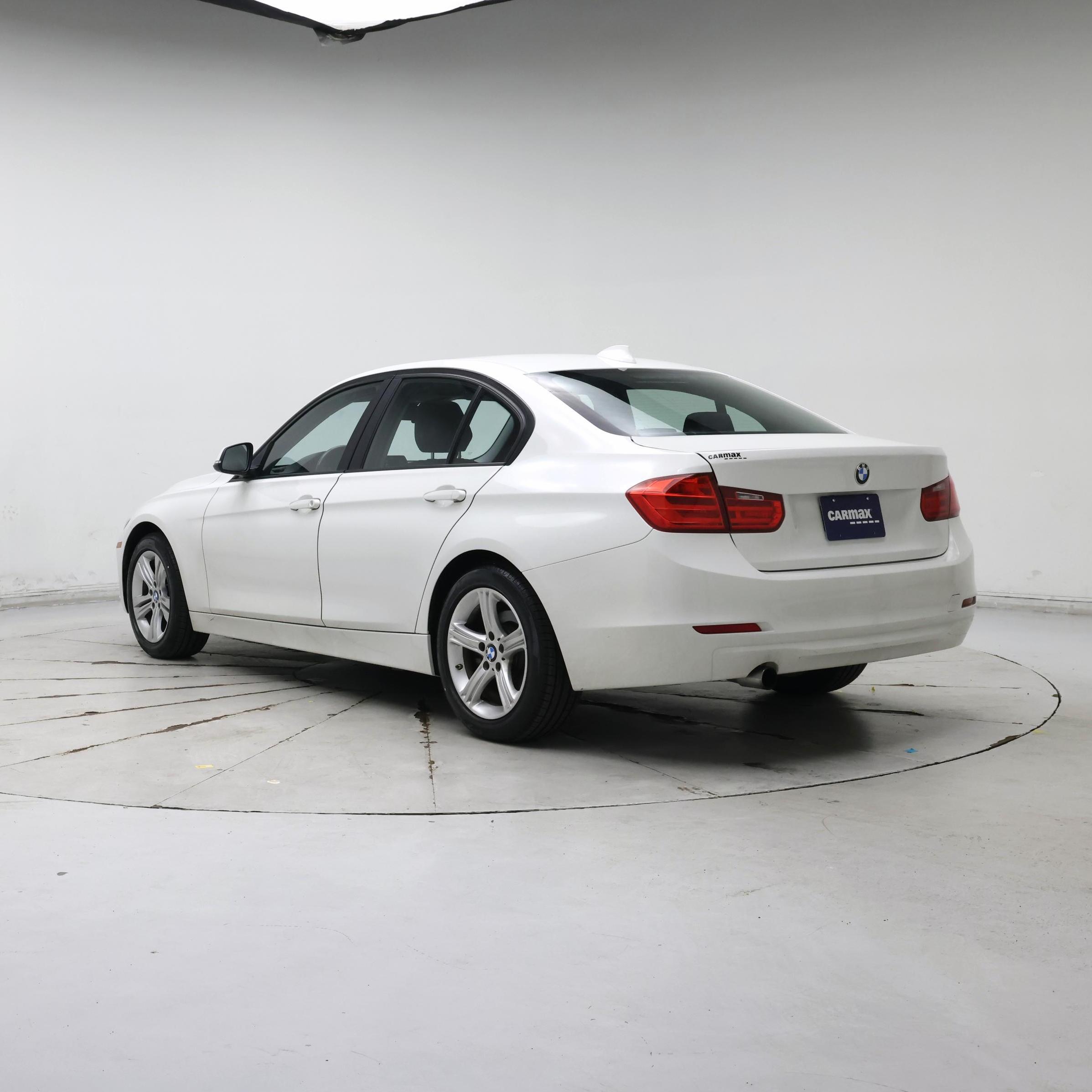 Thumbnail: 2015 BMW 3 Series - 2