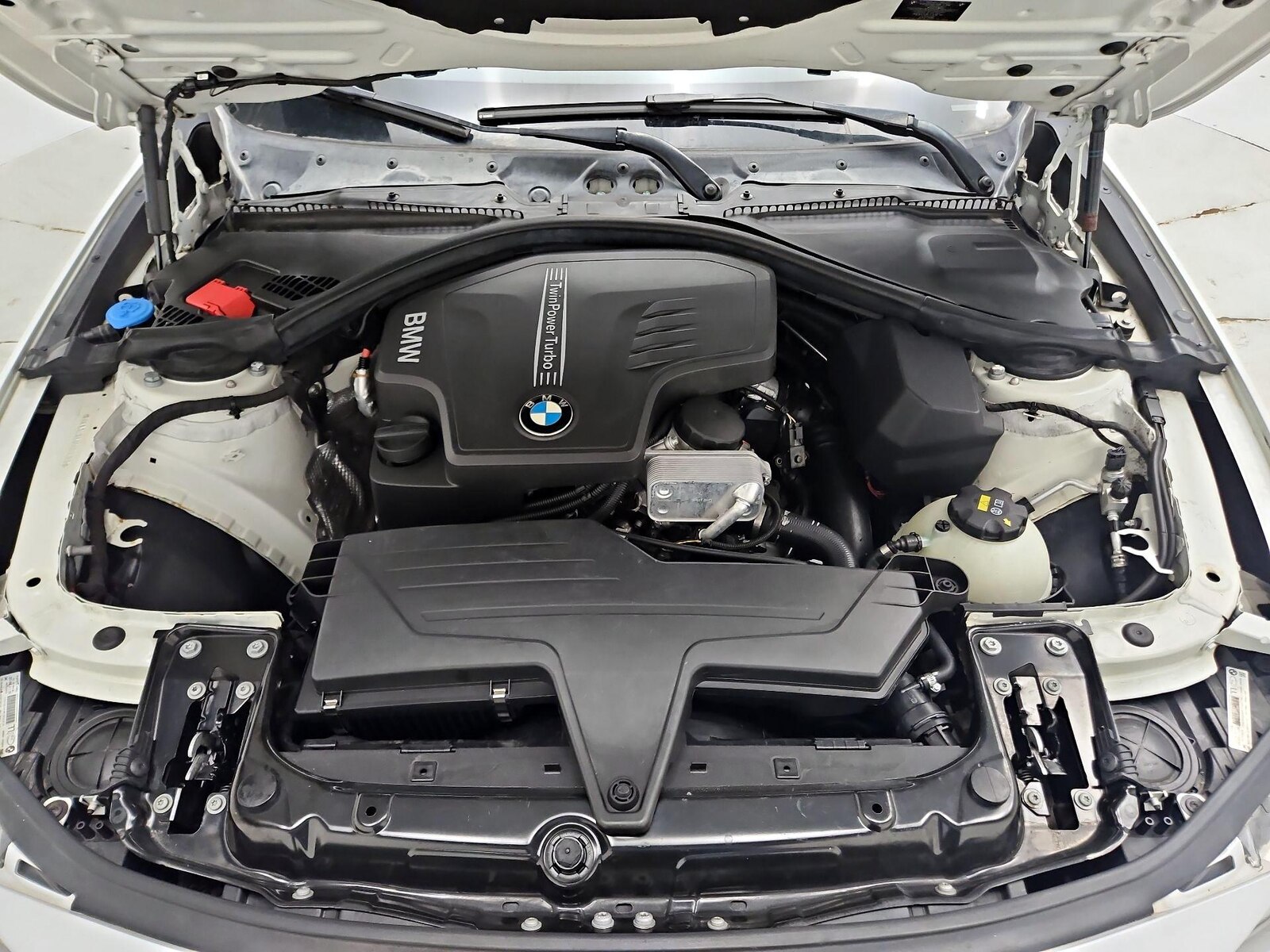 2015 BMW 3 Series 320i - Photo 22