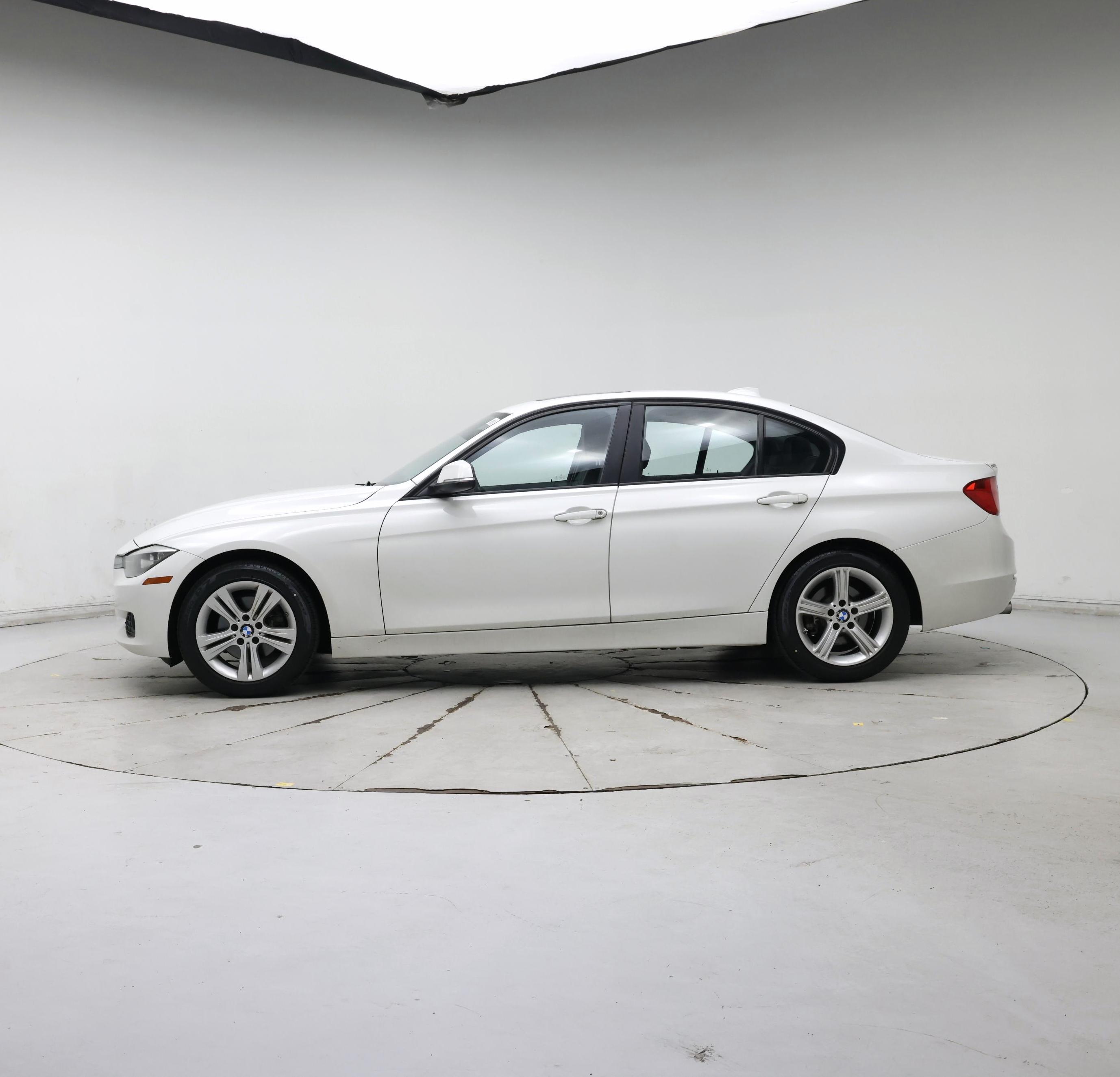 Thumbnail: 2015 BMW 3 Series - 3