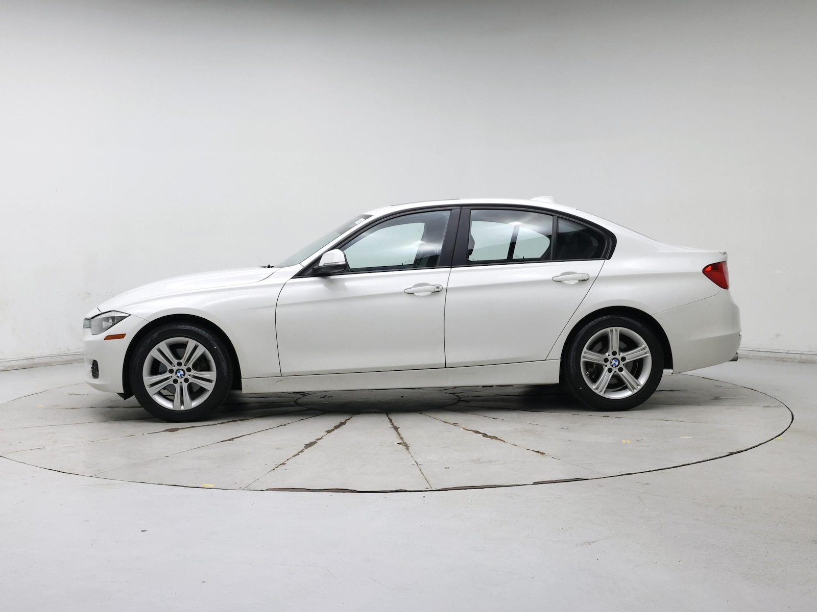 2015 BMW 3 Series 320i - Photo 4