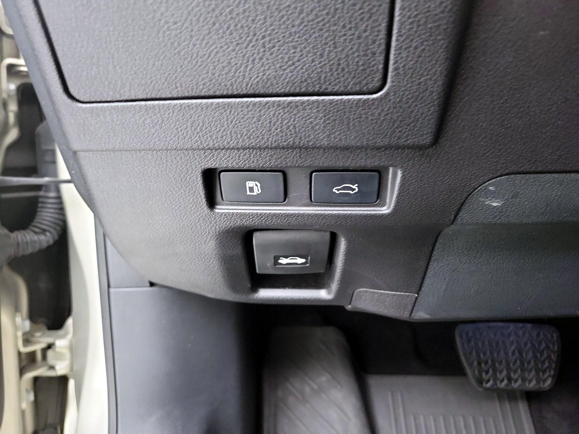 Thumbnail: 2024 Lexus ES - 13