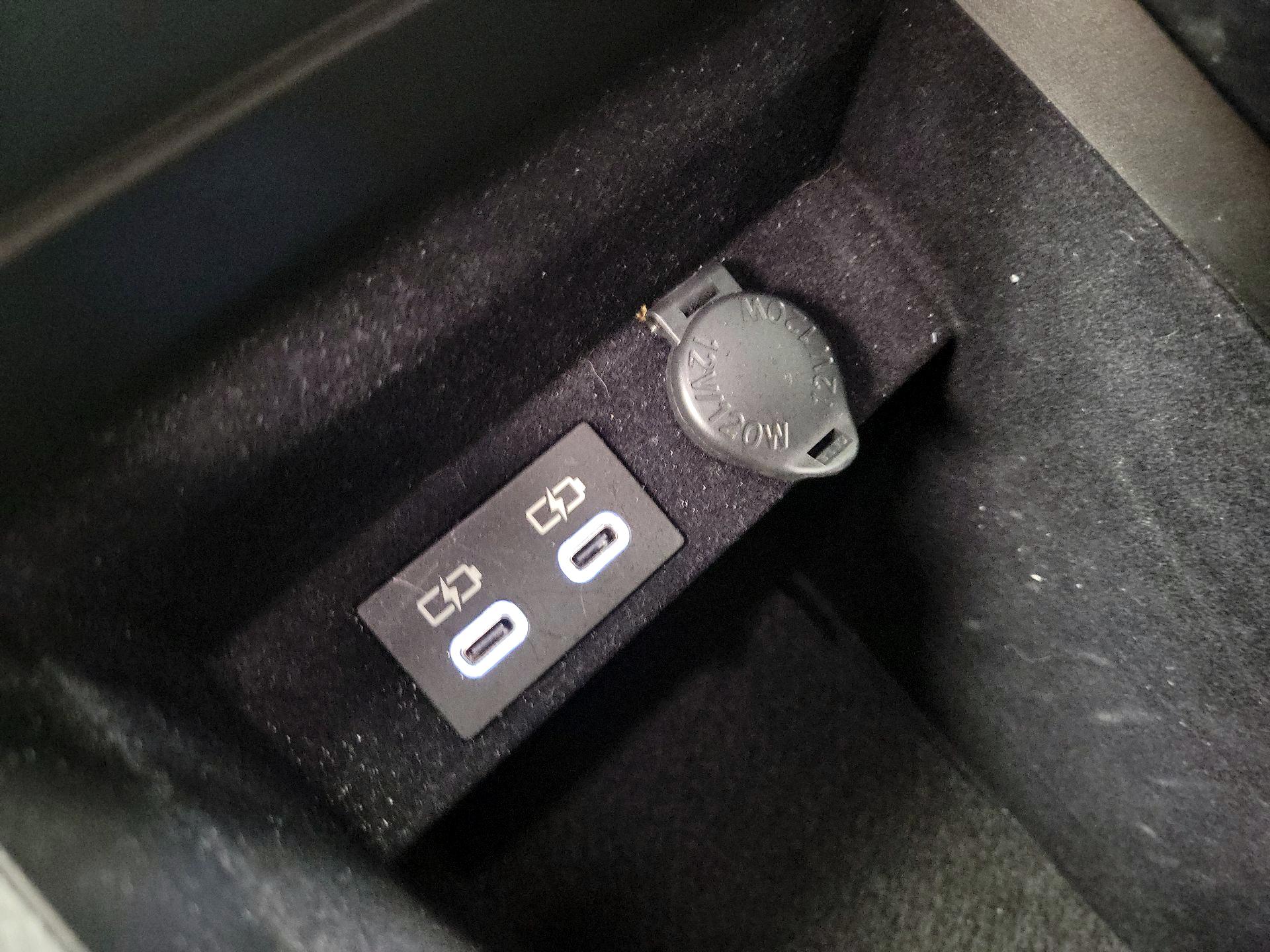 Thumbnail: 2024 Lexus ES - 18