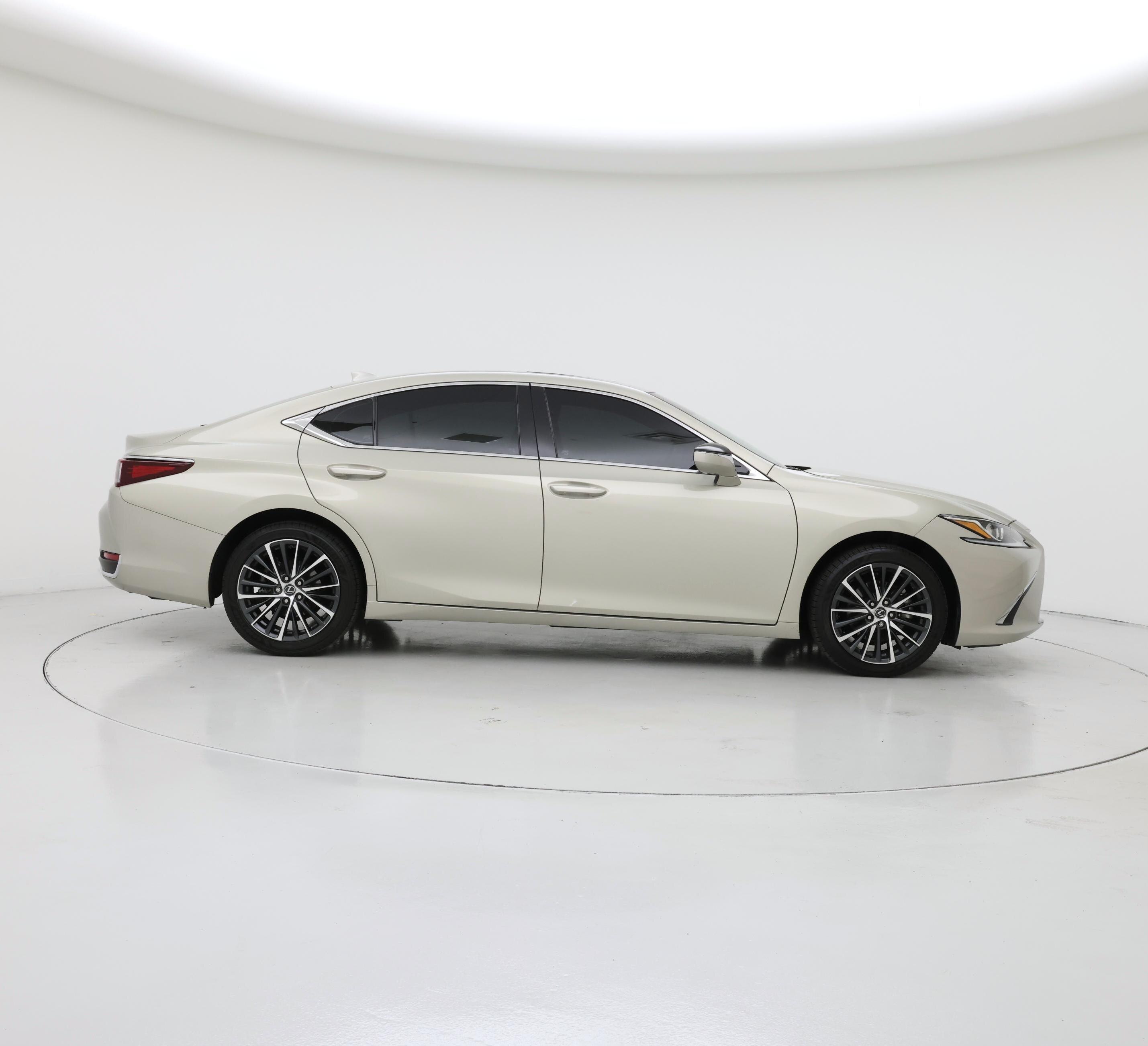 Thumbnail: 2024 Lexus ES - 7