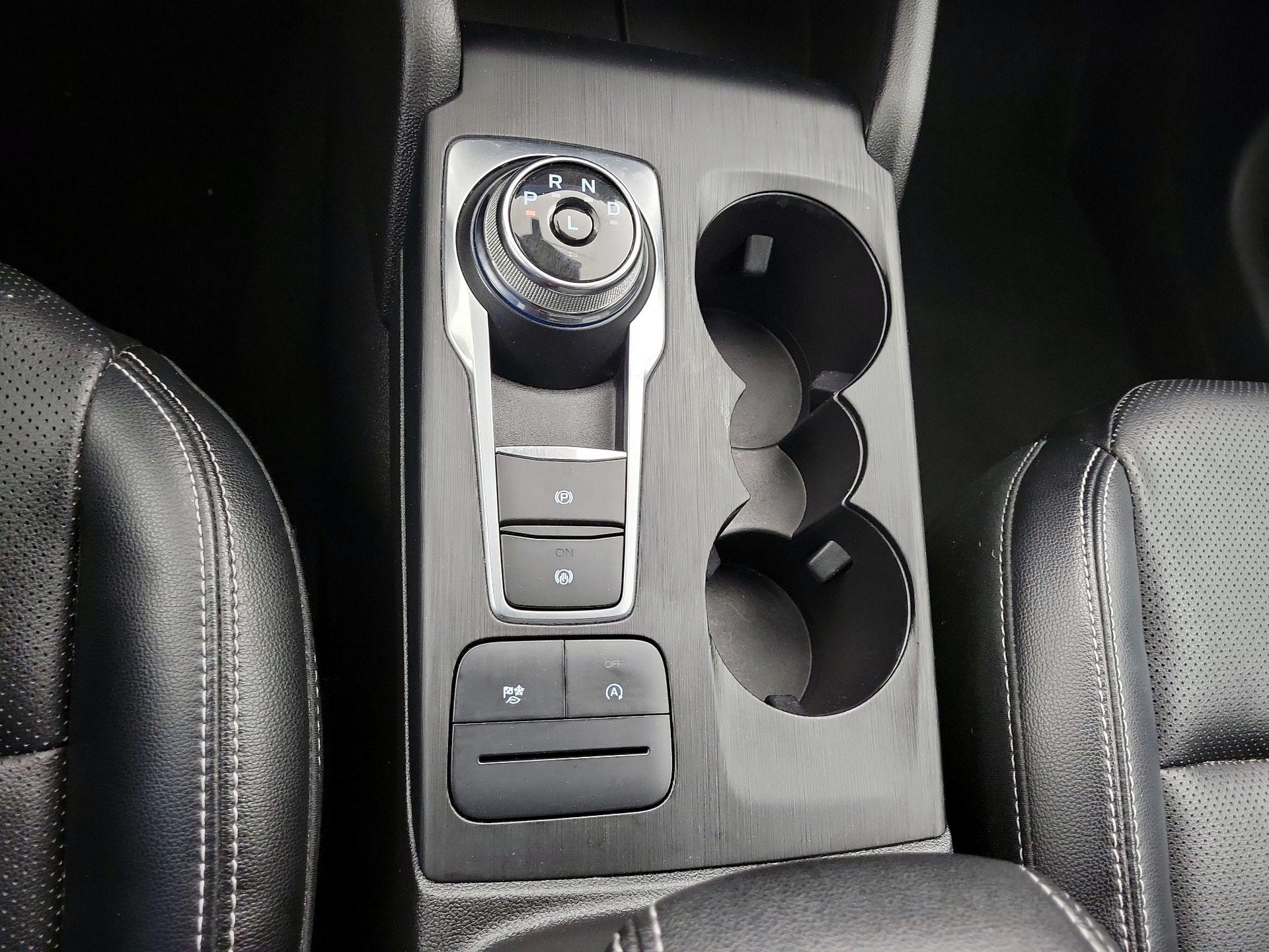 Thumbnail: 2022 Ford Escape - 17