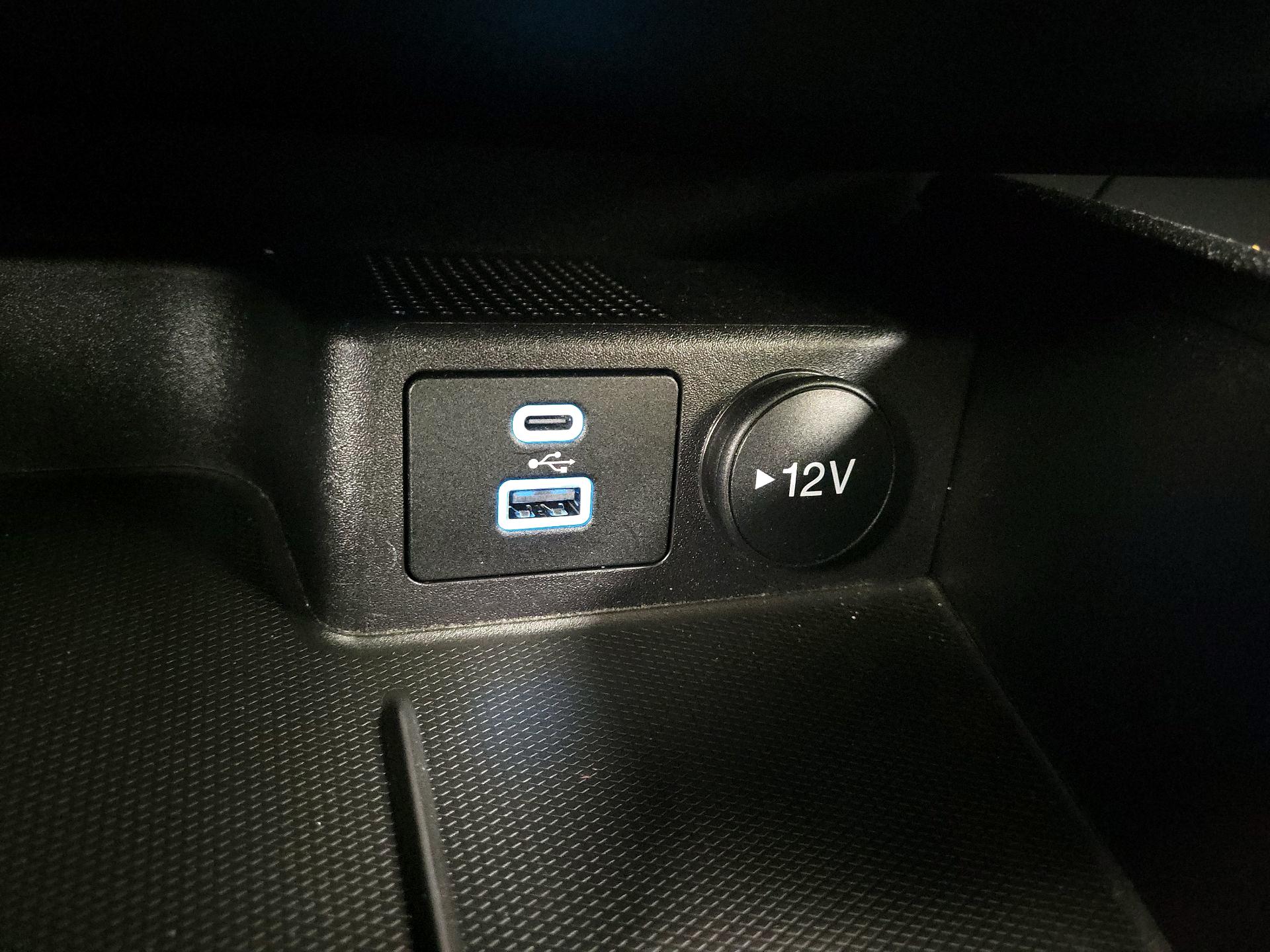 Thumbnail: 2022 Ford Escape - 18