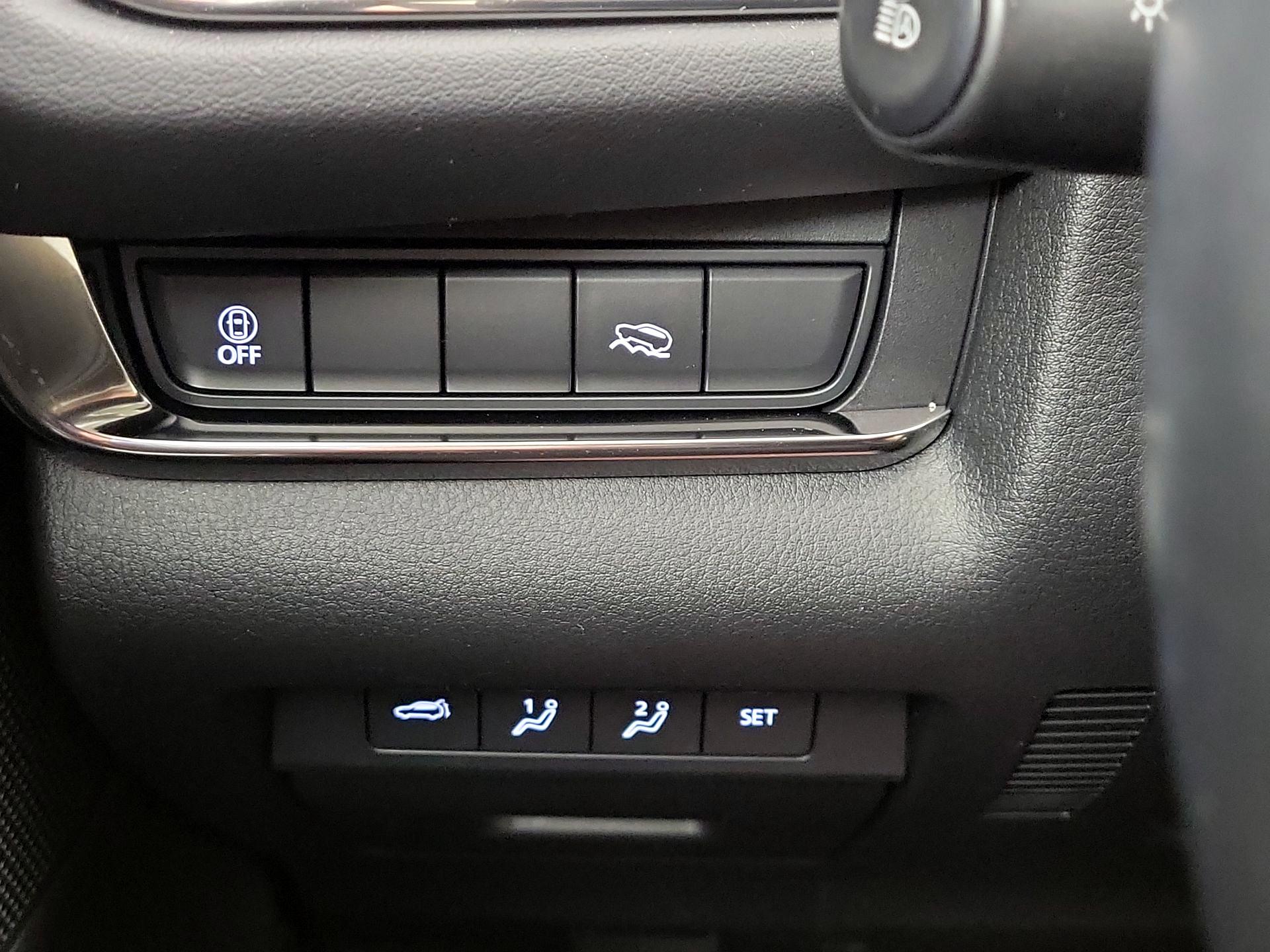 Thumbnail: 2023 Mazda CX-30 - 13