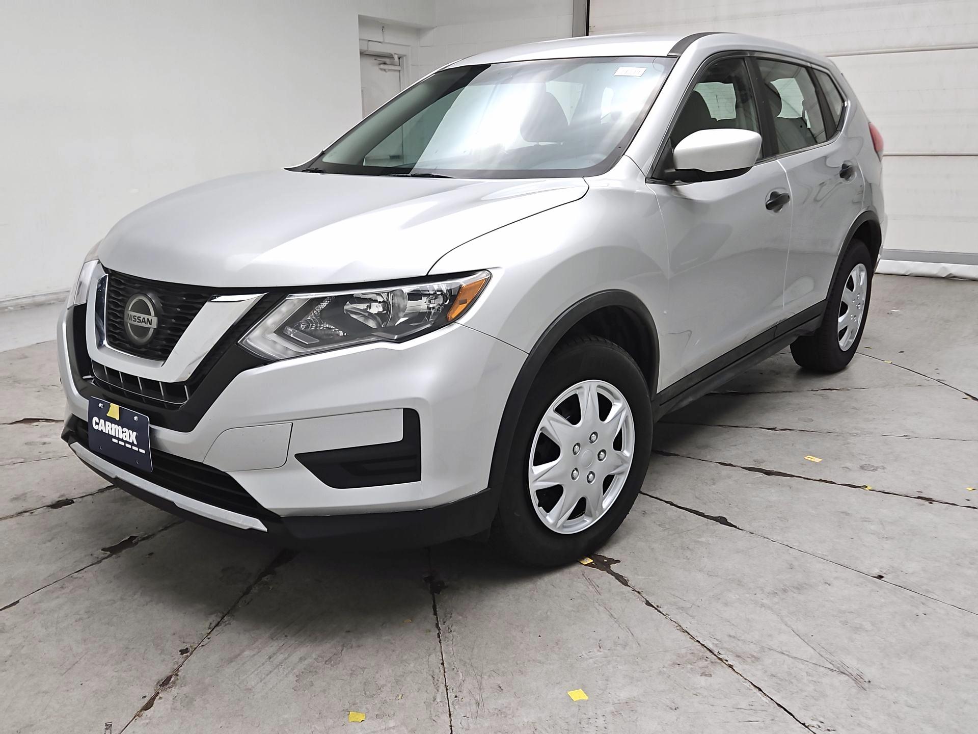 Thumbnail: 2018 Nissan Rogue - 3