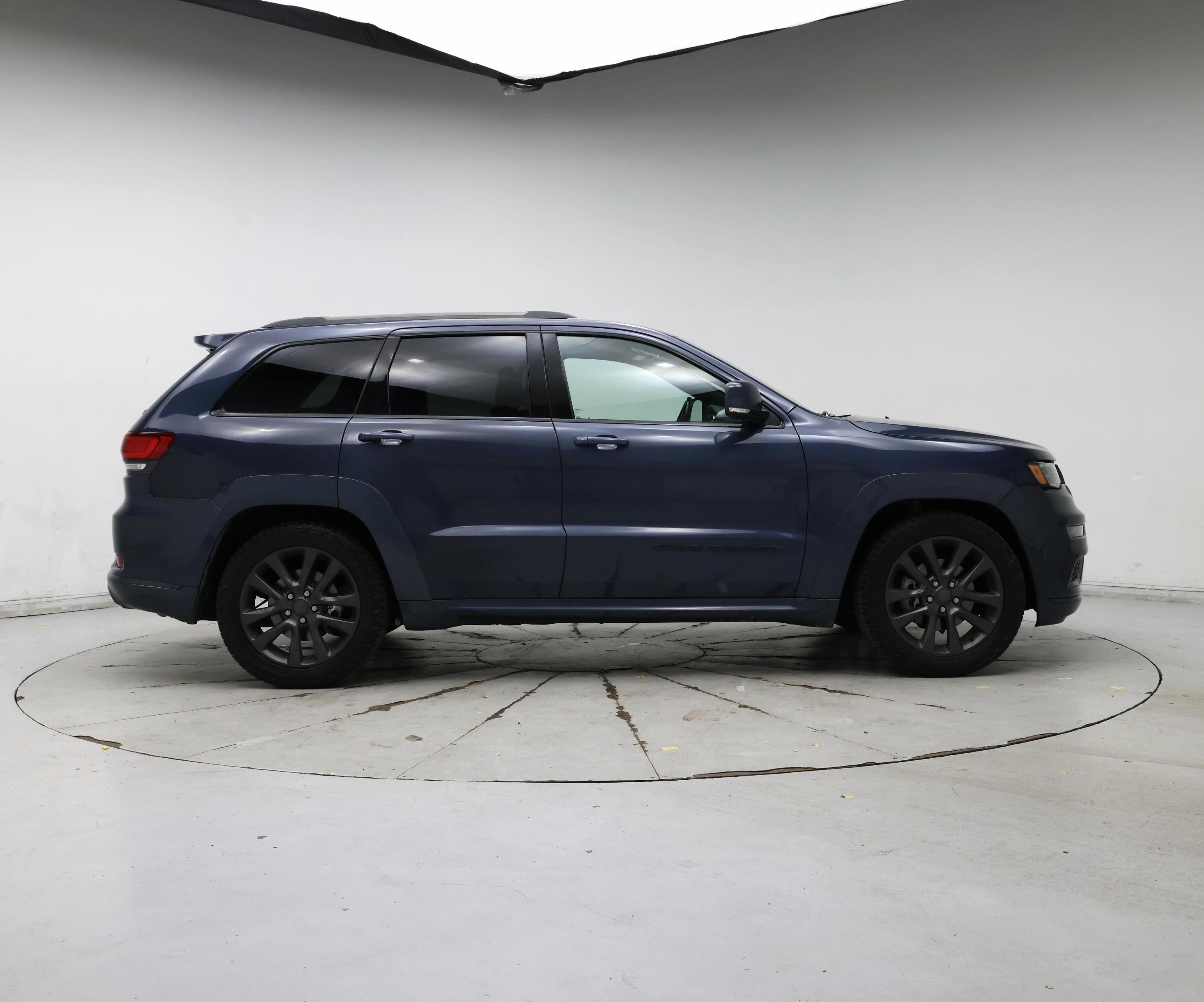 Thumbnail: 2019 Jeep Grand Cherokee - 7
