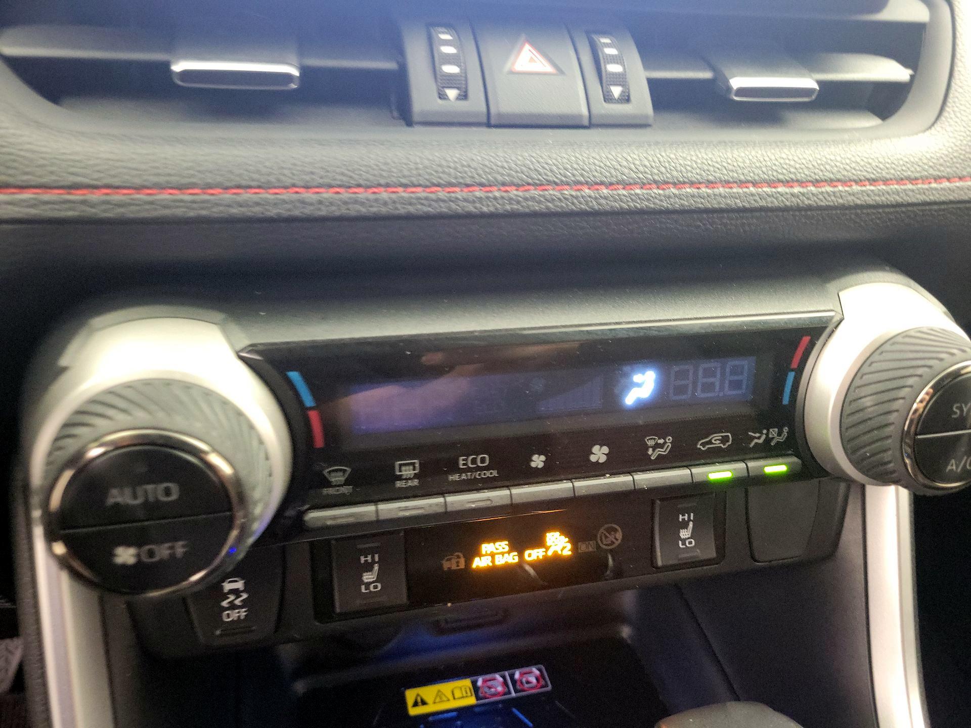 Thumbnail: 2023 Toyota RAV4 - 17