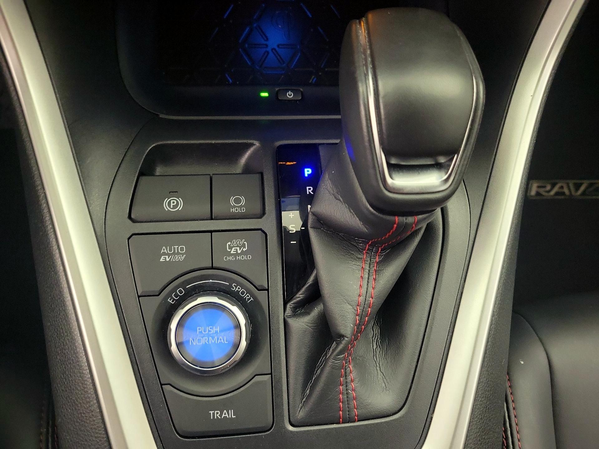 Thumbnail: 2023 Toyota RAV4 - 18