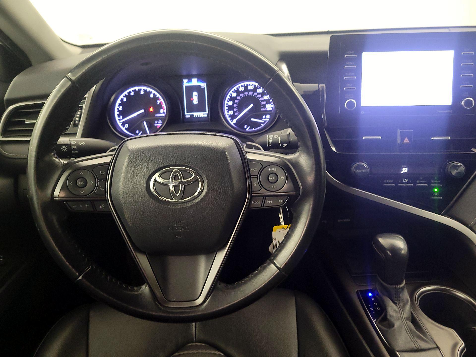 Thumbnail: 2021 Toyota Camry - 10