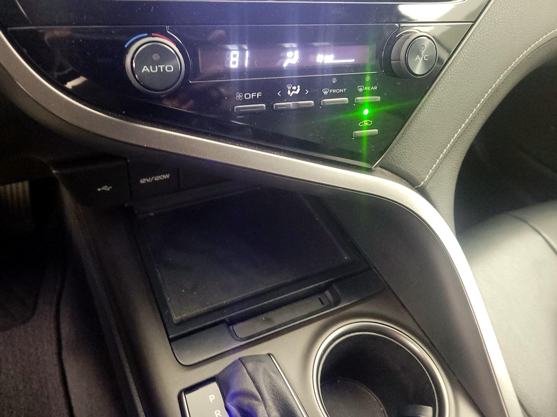 Thumbnail: 2021 Toyota Camry - 16