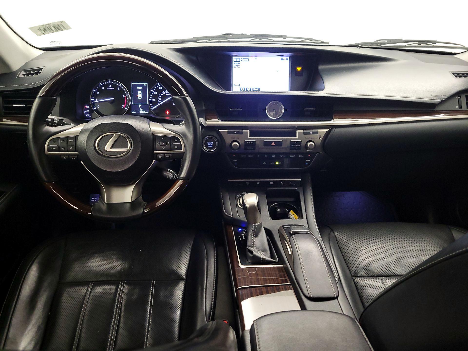 Thumbnail: 2016 Lexus ES - 9