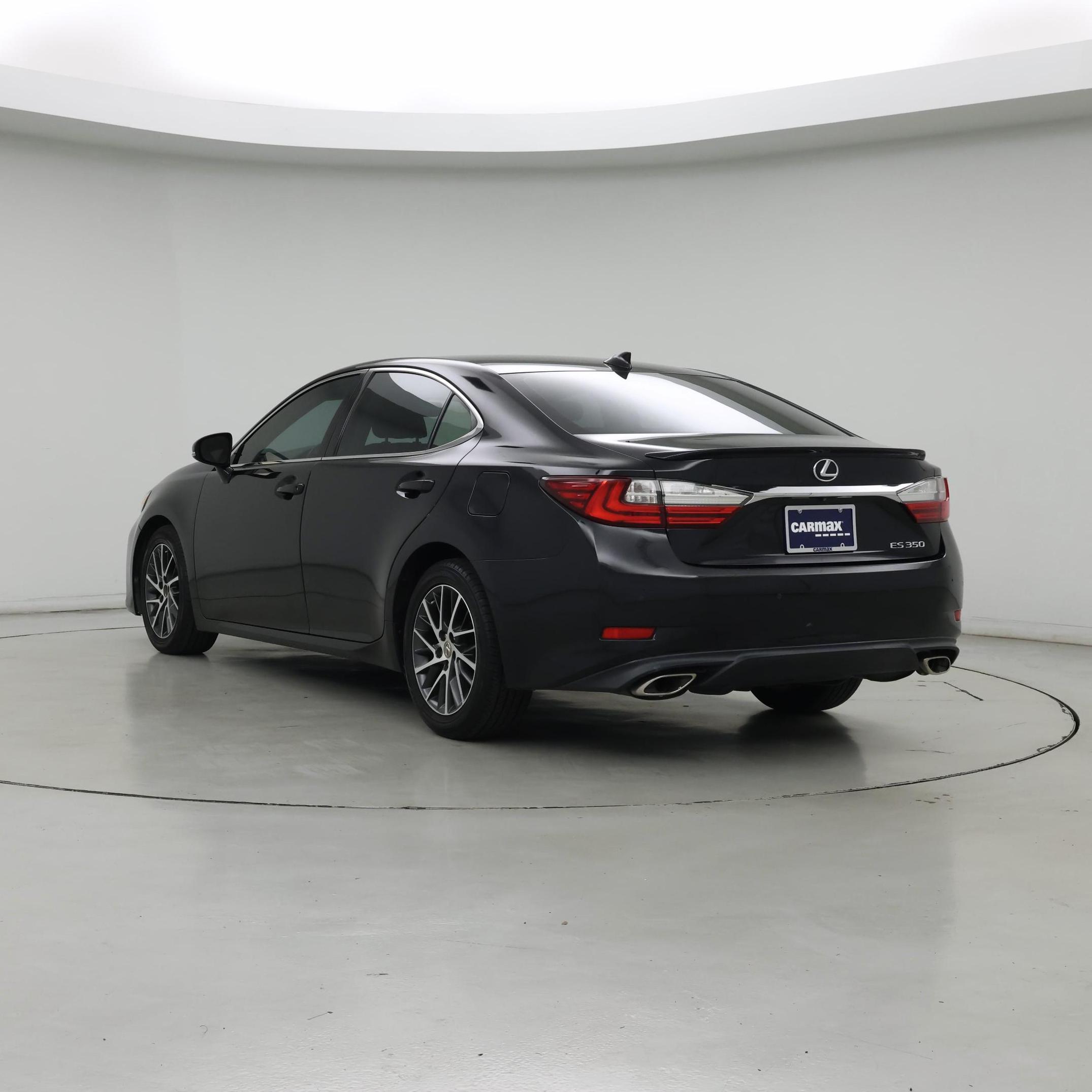 Thumbnail: 2016 Lexus ES - 2