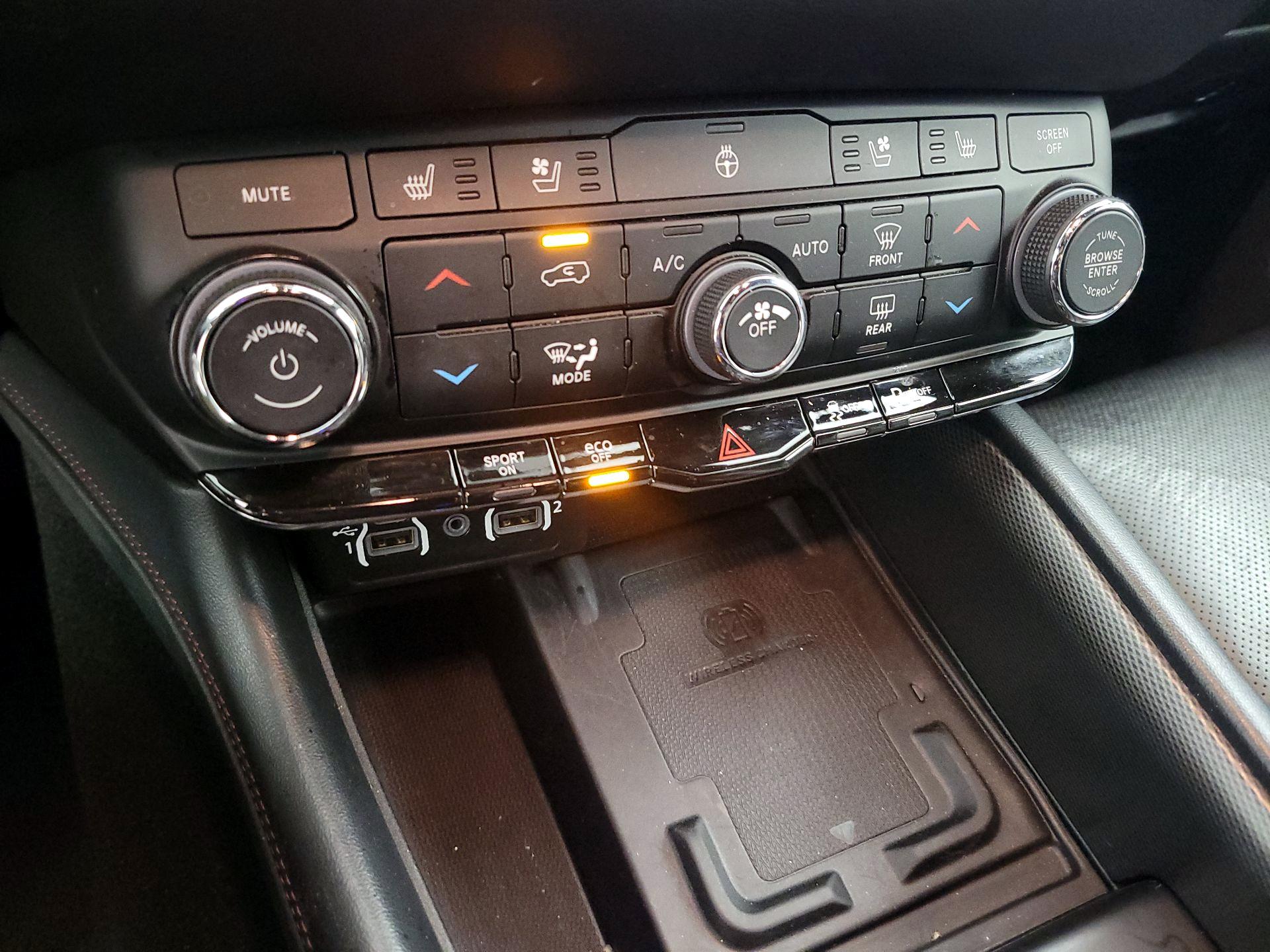 Thumbnail: 2023 Dodge Durango - 17