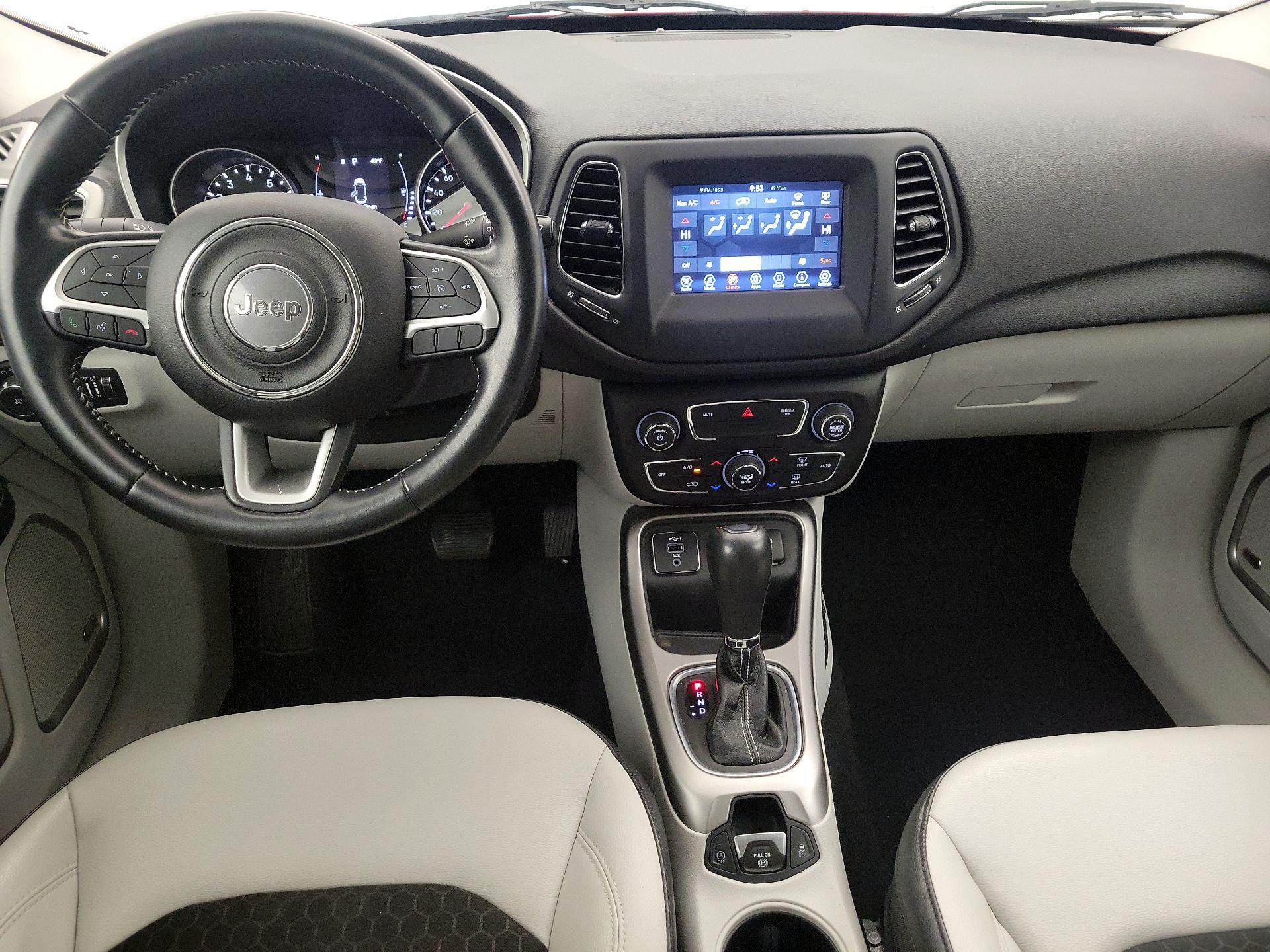 Thumbnail: 2020 Jeep Compass - 9