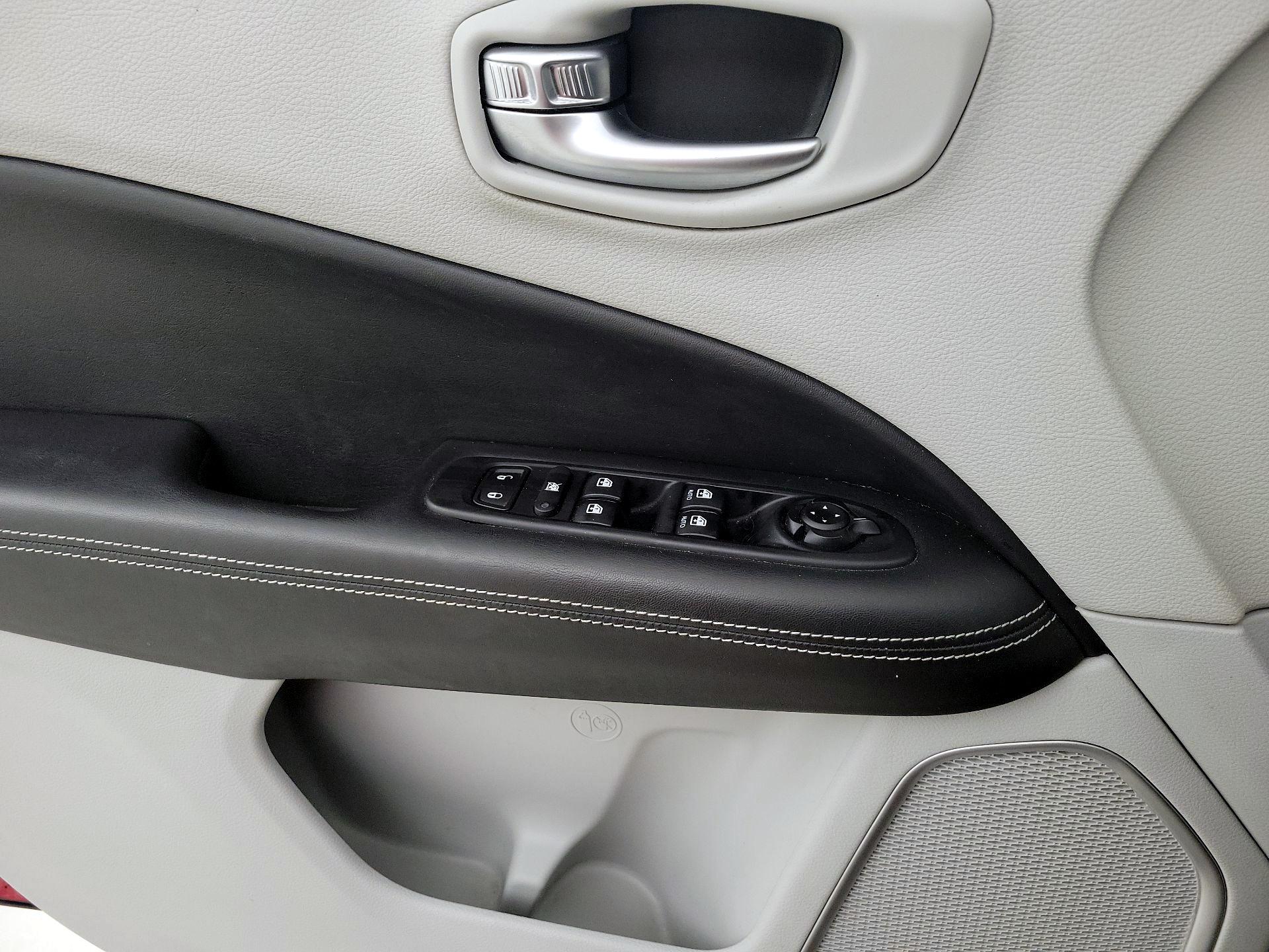 Thumbnail: 2020 Jeep Compass - 12