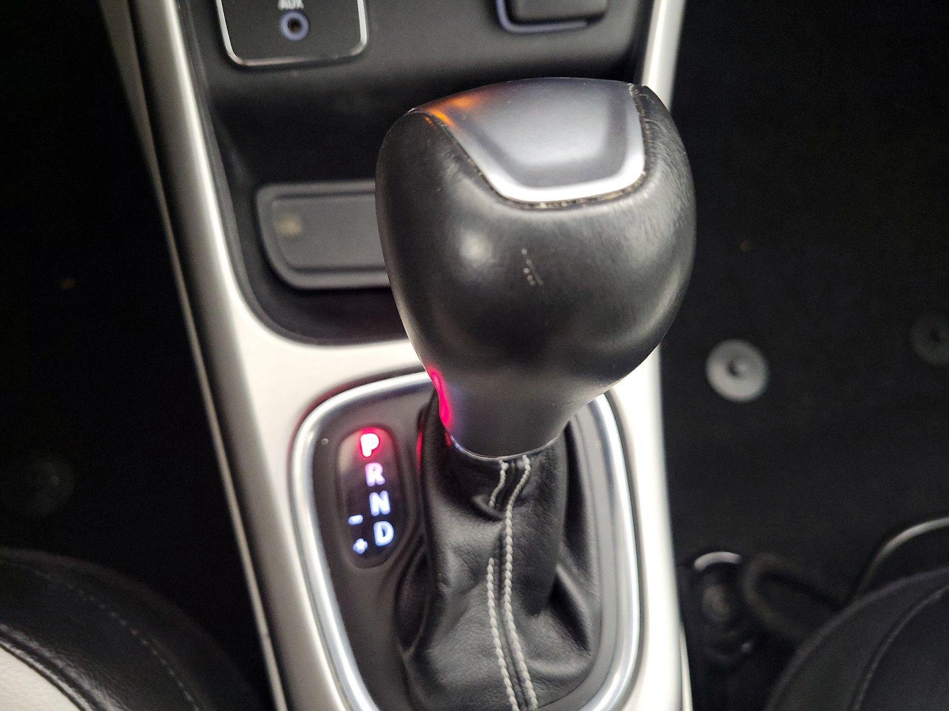 Thumbnail: 2020 Jeep Compass - 17