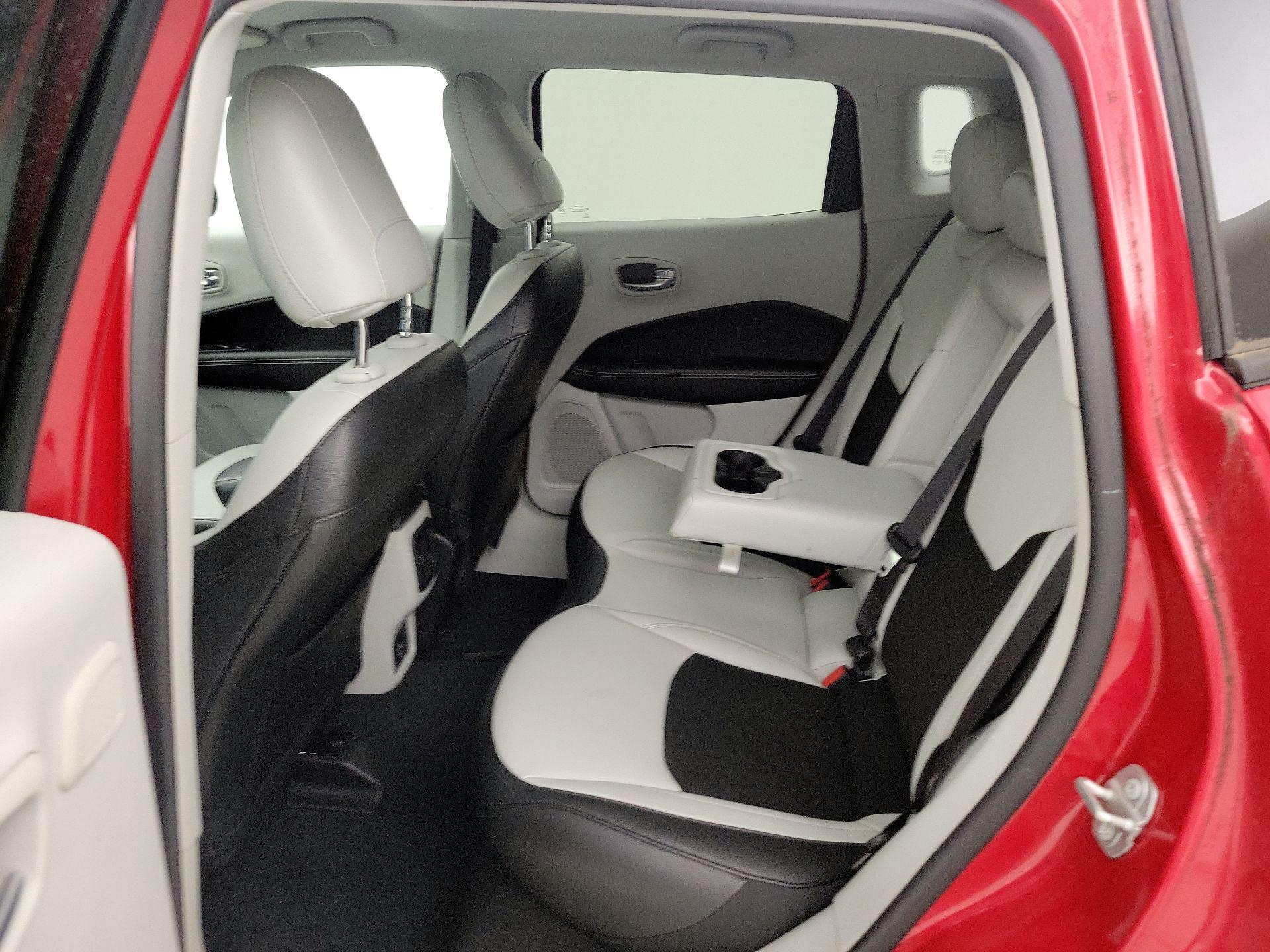 Thumbnail: 2020 Jeep Compass - 19