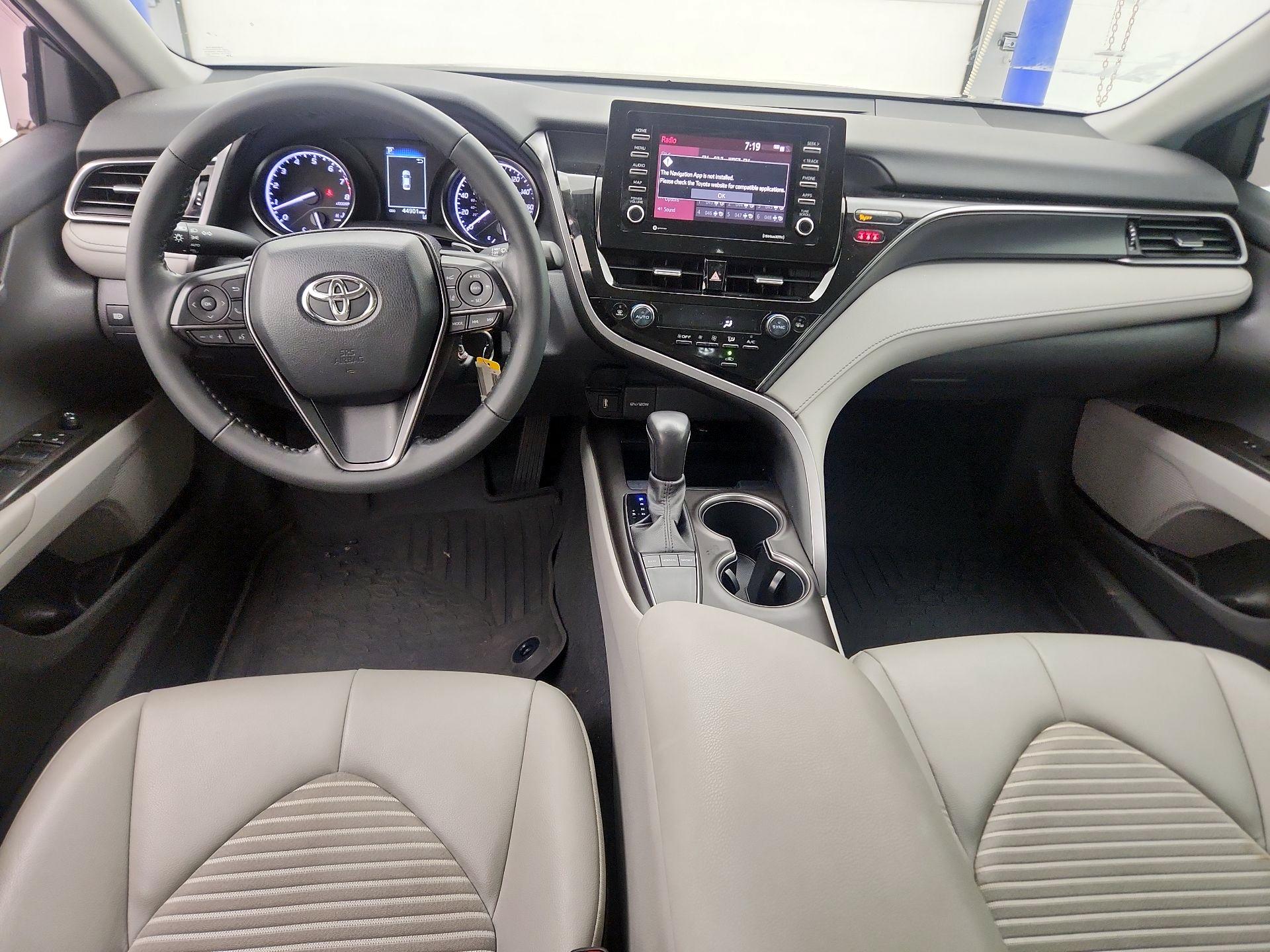 Thumbnail: 2023 Toyota Camry - 9