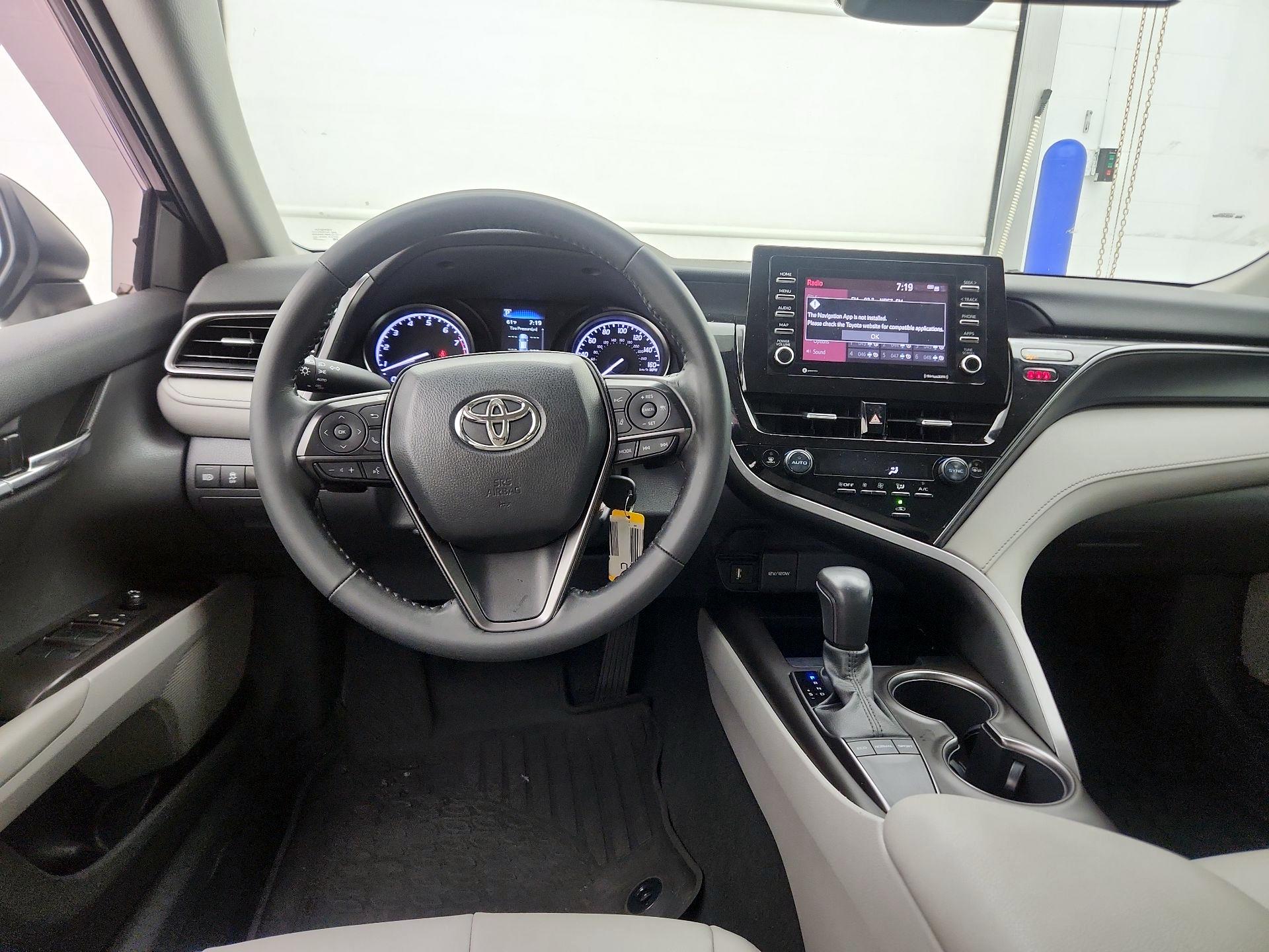 Thumbnail: 2023 Toyota Camry - 10