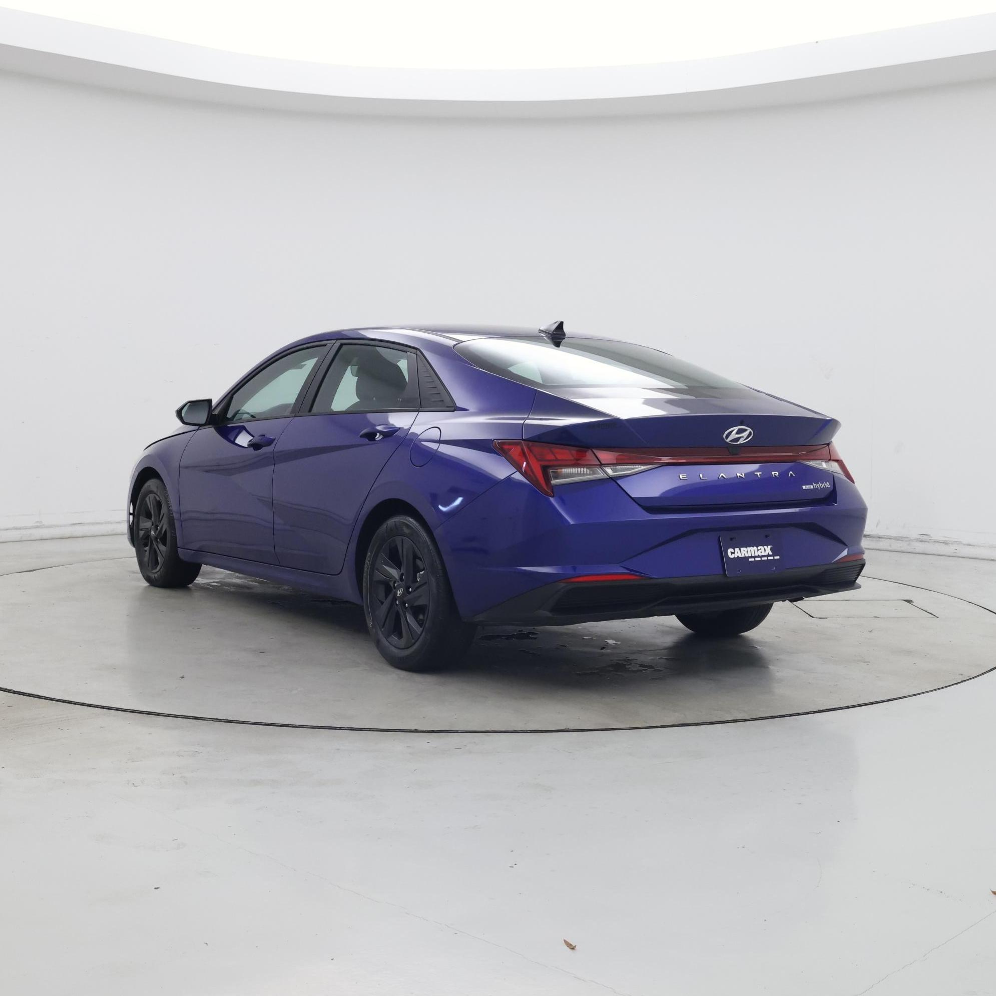 Thumbnail: 2023 Hyundai Elantra - 2