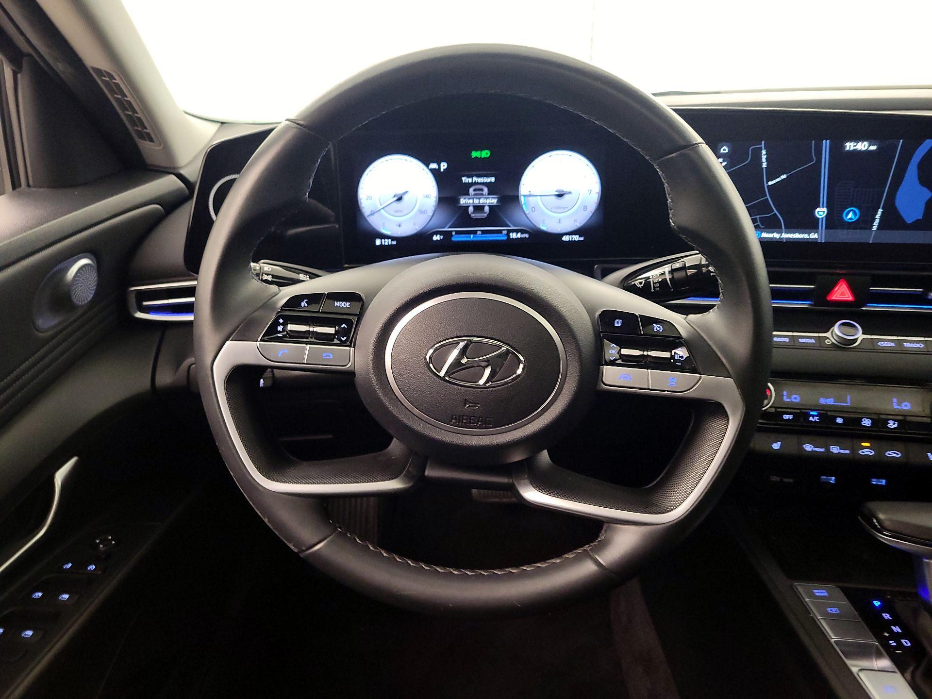 Thumbnail: 2023 Hyundai Elantra - 10