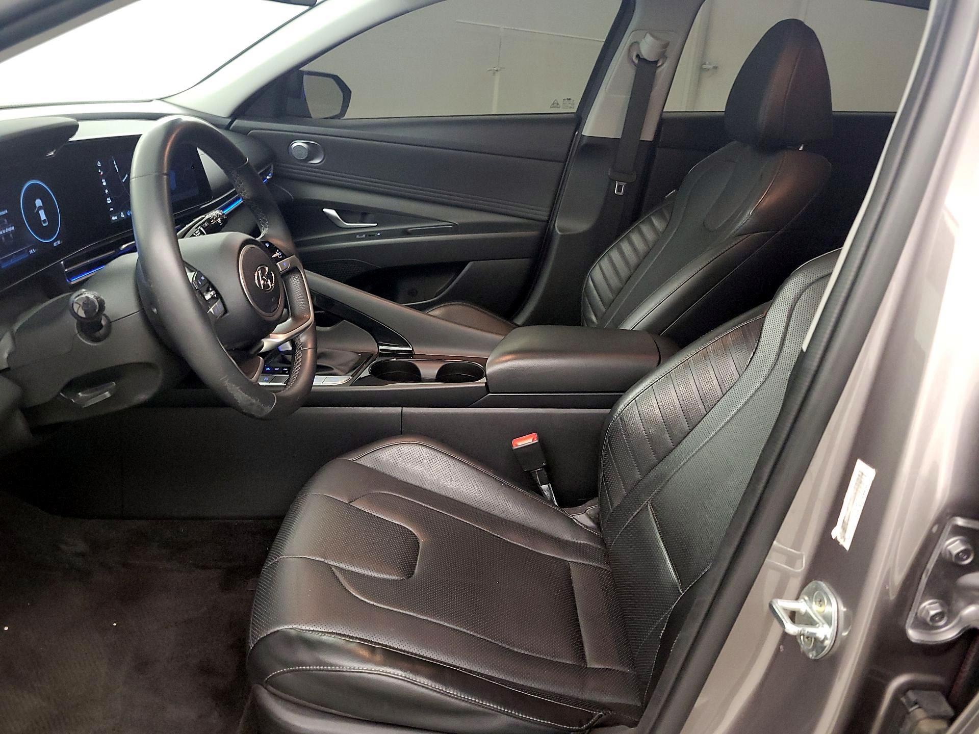 Thumbnail: 2023 Hyundai Elantra - 11