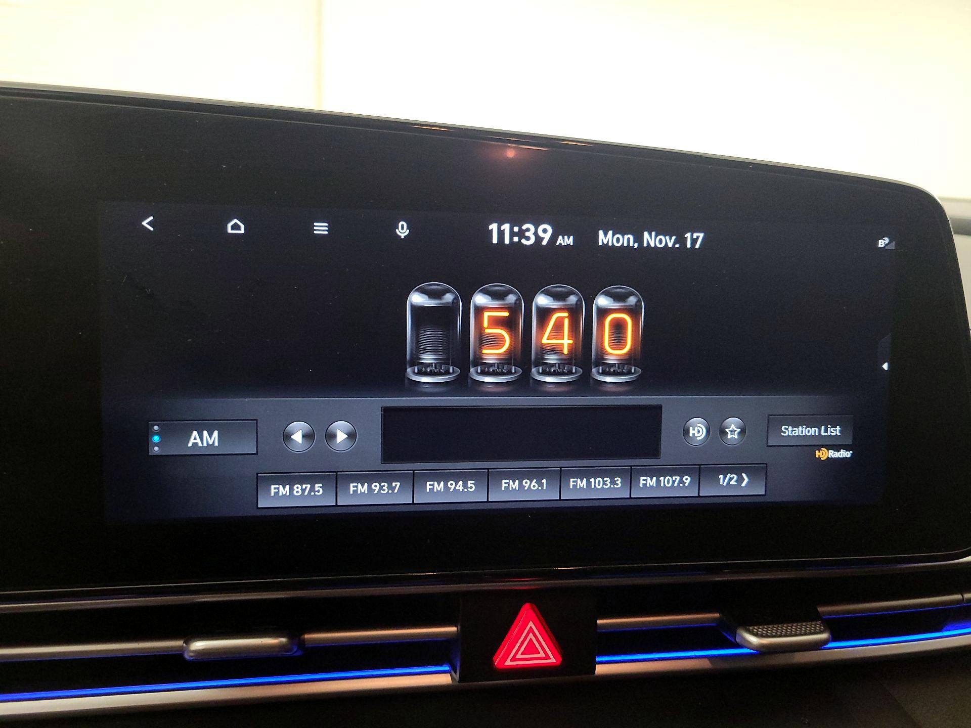 Thumbnail: 2023 Hyundai Elantra - 16