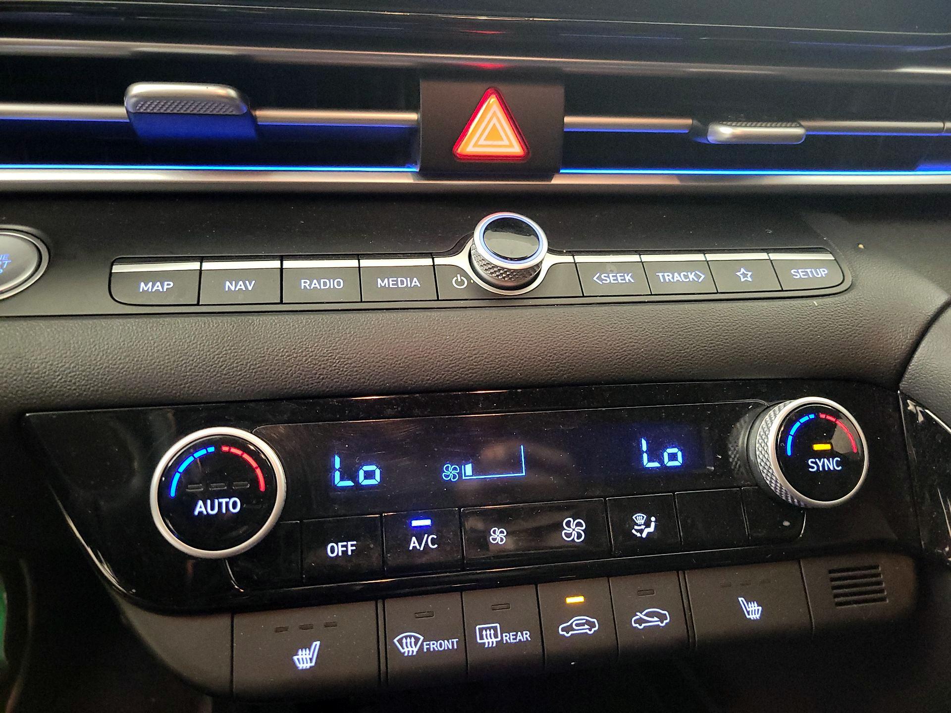 Thumbnail: 2023 Hyundai Elantra - 17