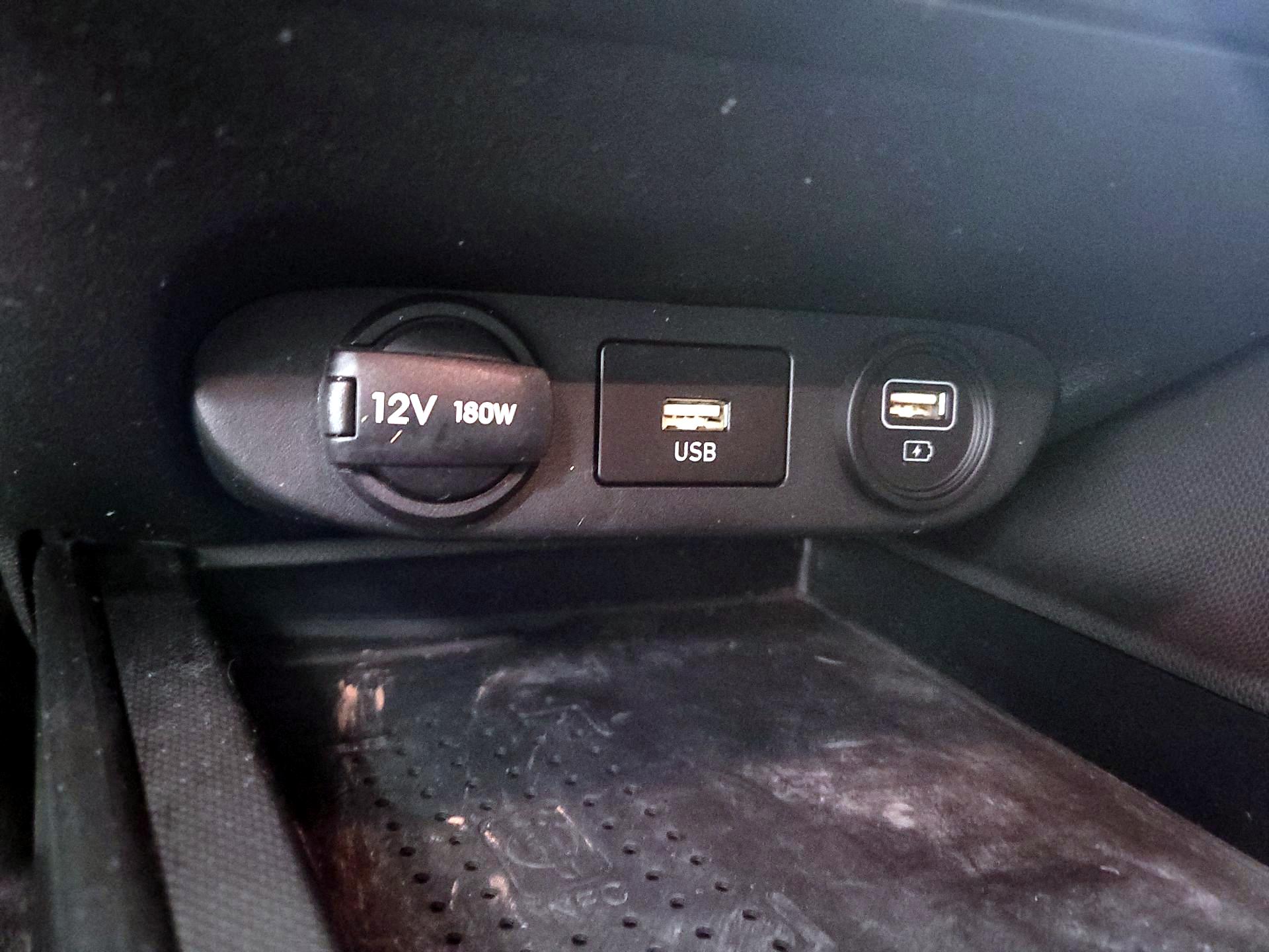 Thumbnail: 2023 Hyundai Elantra - 19