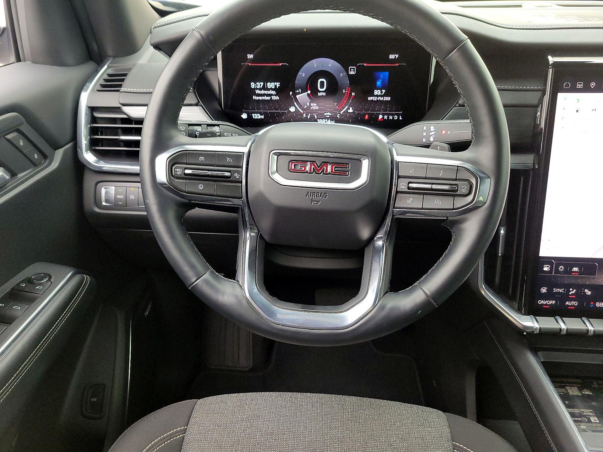 Thumbnail: 2025 GMC Acadia - 10