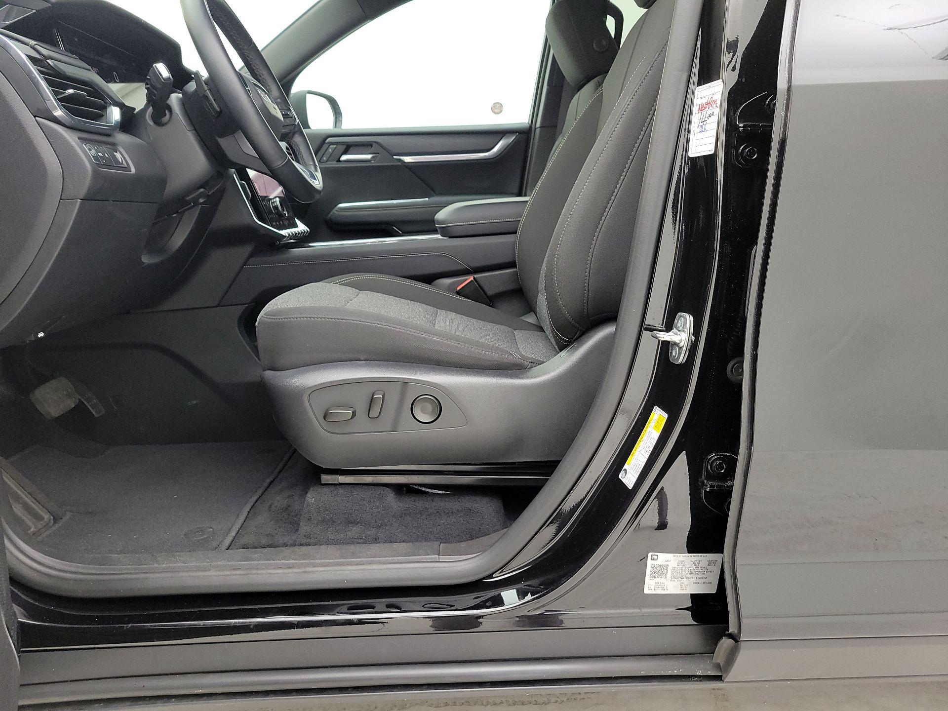 Thumbnail: 2025 GMC Acadia - 11